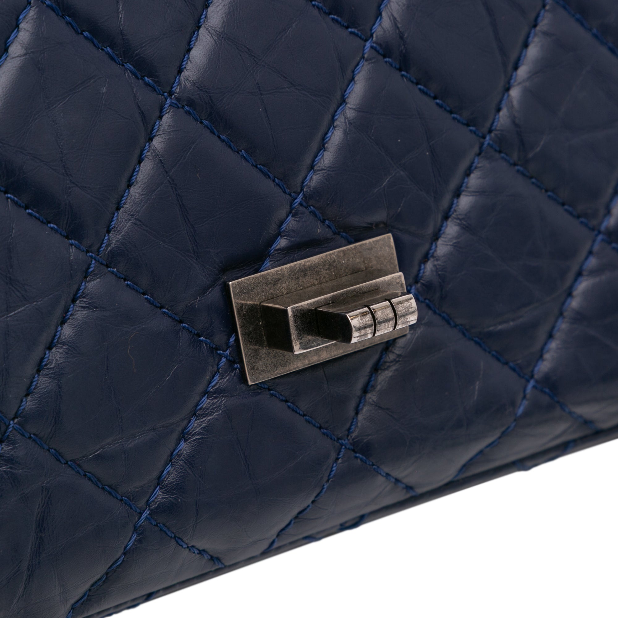 Chanel Quilted Aged Calfskin Reissue 2.55 Double Flap 226 - image 12
