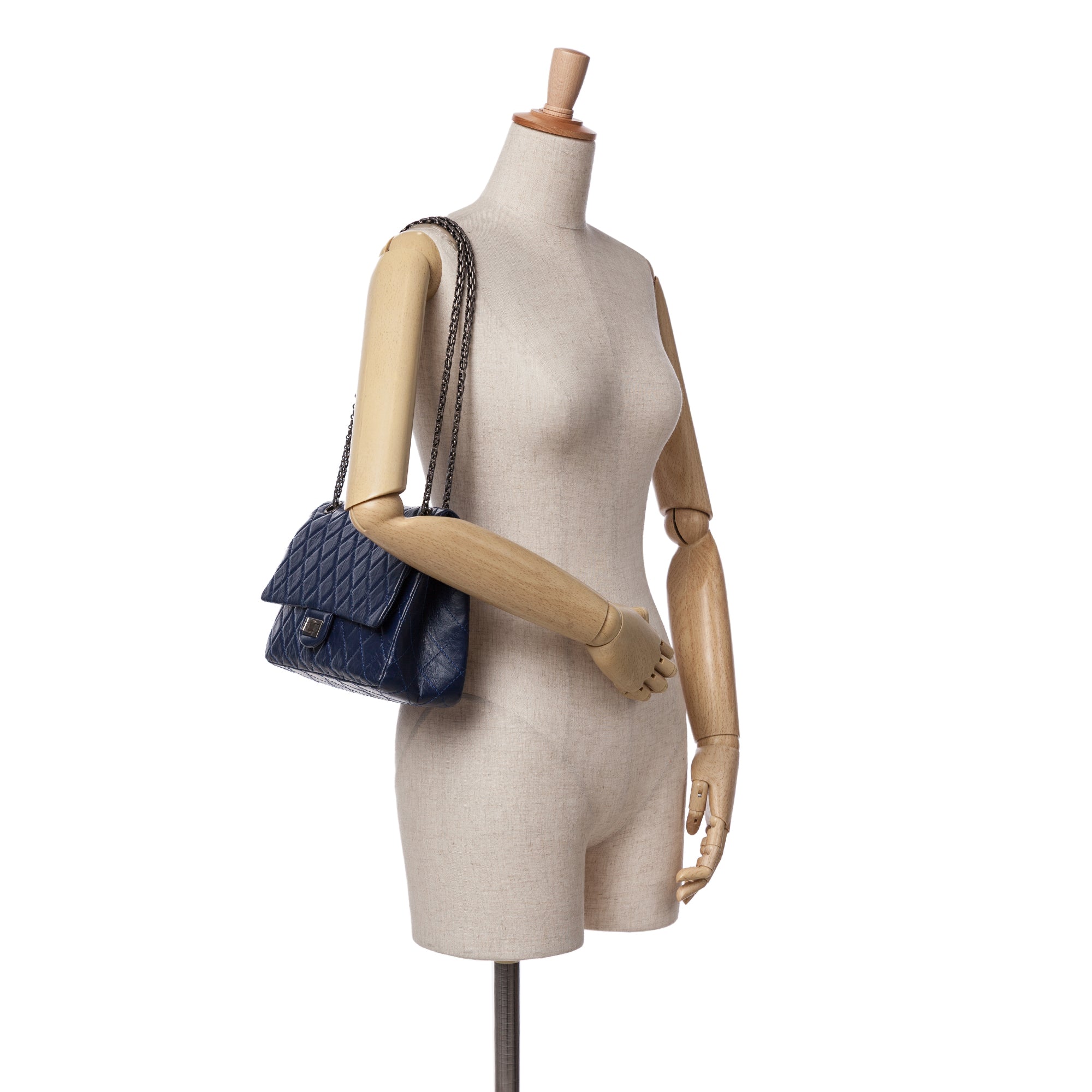 Chanel Quilted Aged Calfskin Reissue 2.55 Double Flap 226 - image 13