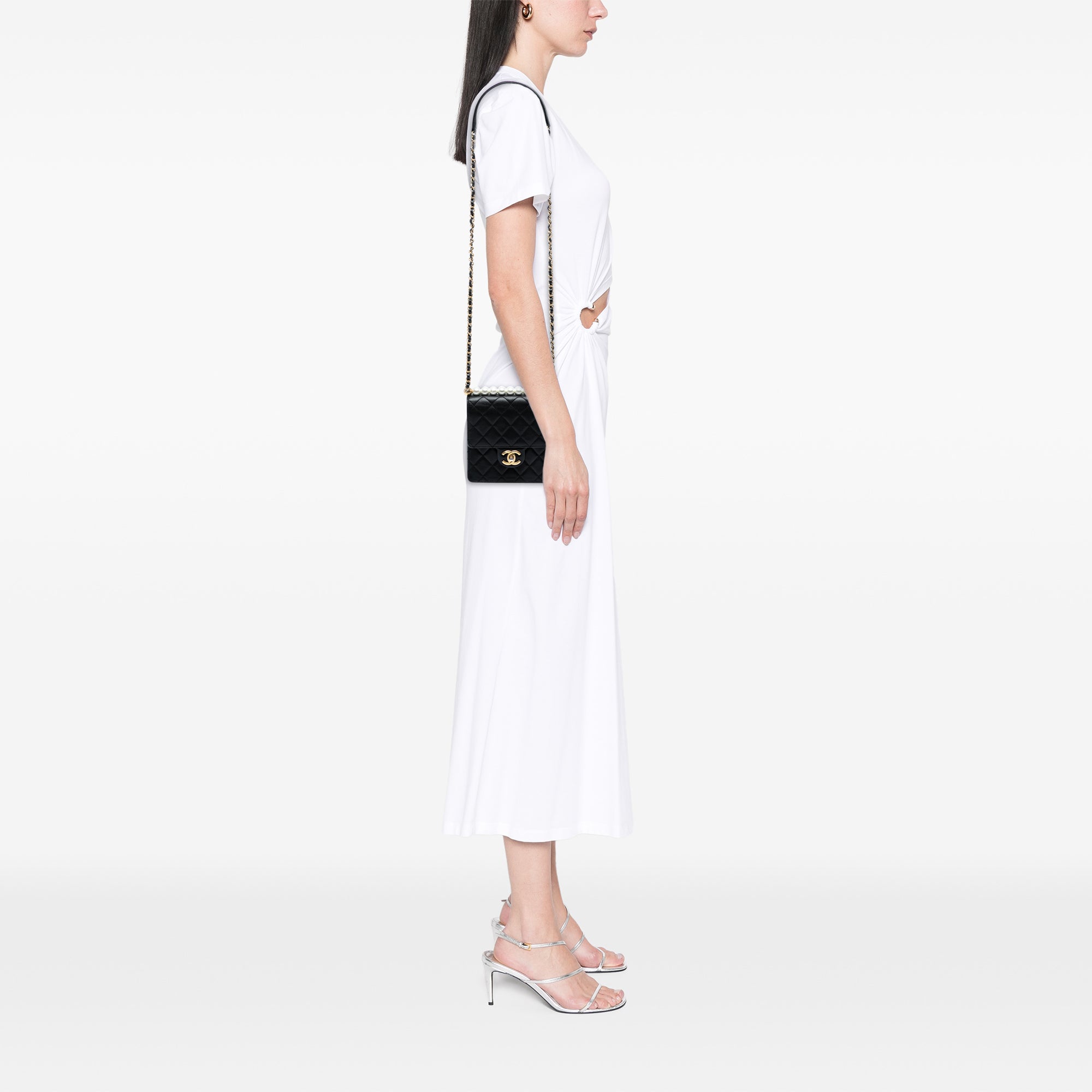 Chanel Small Lambskin Chic Pearls Flap - image 7