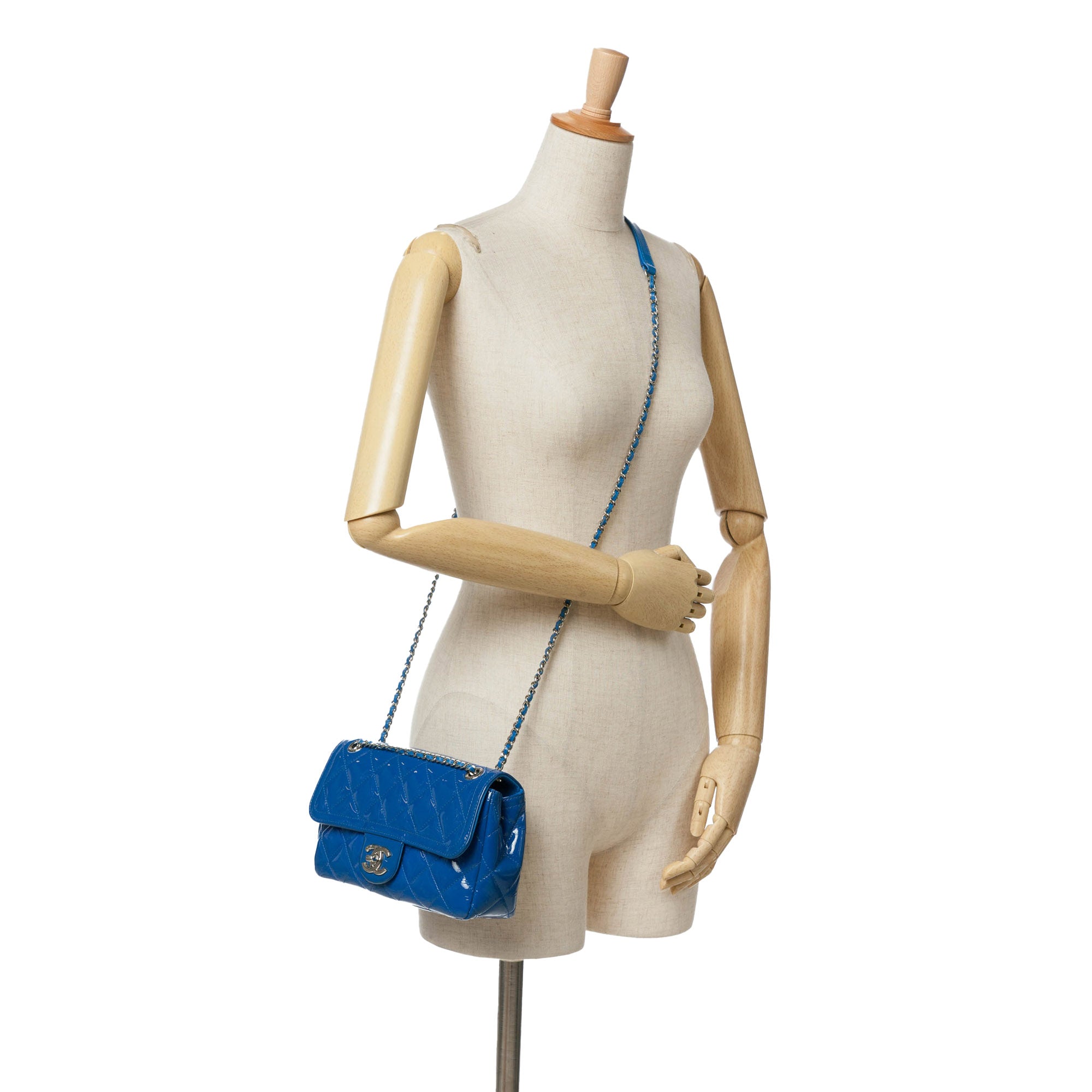 Chanel Small Patent Coco Shine Flap - image 10