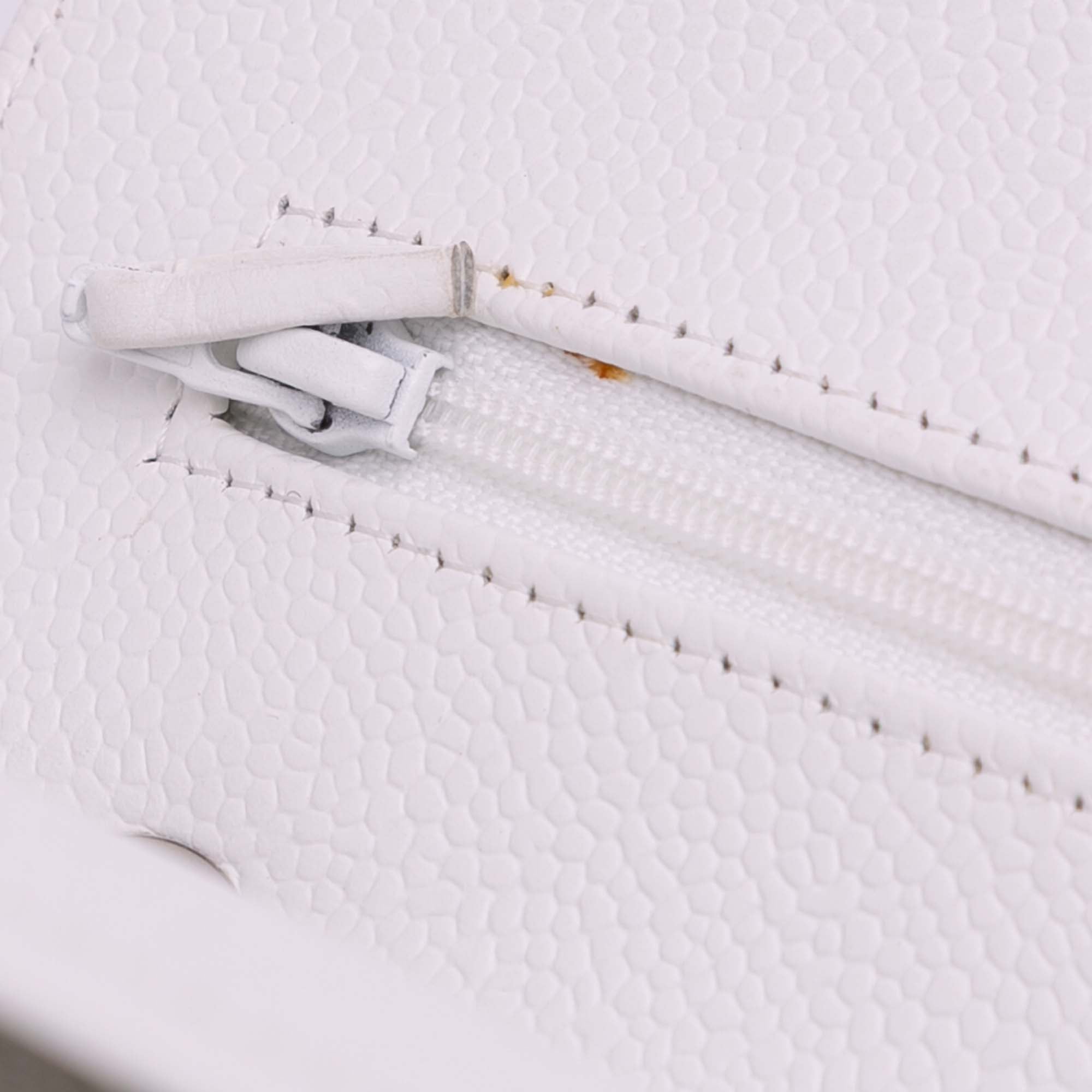Chanel Jumbo Classic Caviar Double Flap - image 8