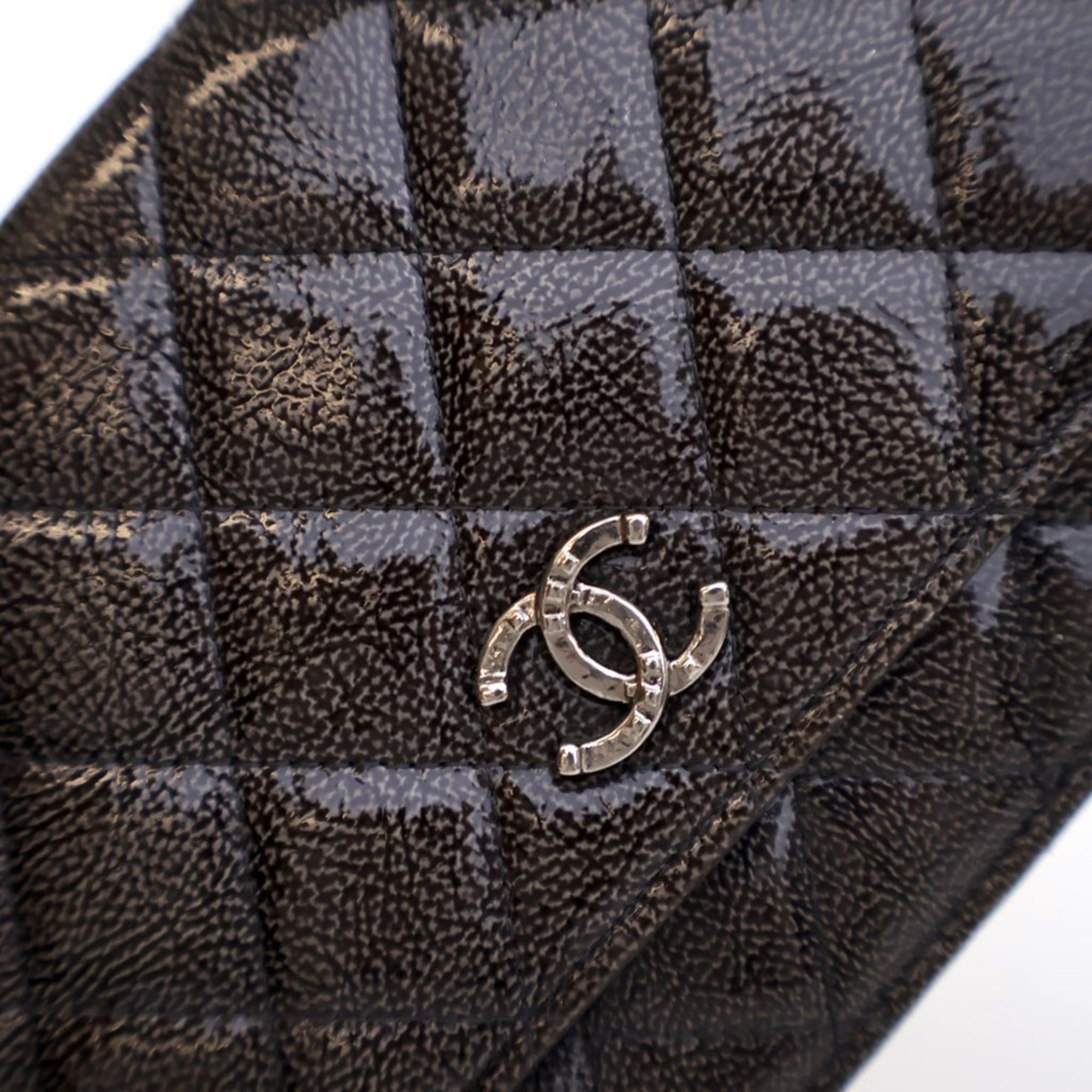 Chanel CC Quilted Shiny Crumpled Calfskin Wallet on Chain - image 6