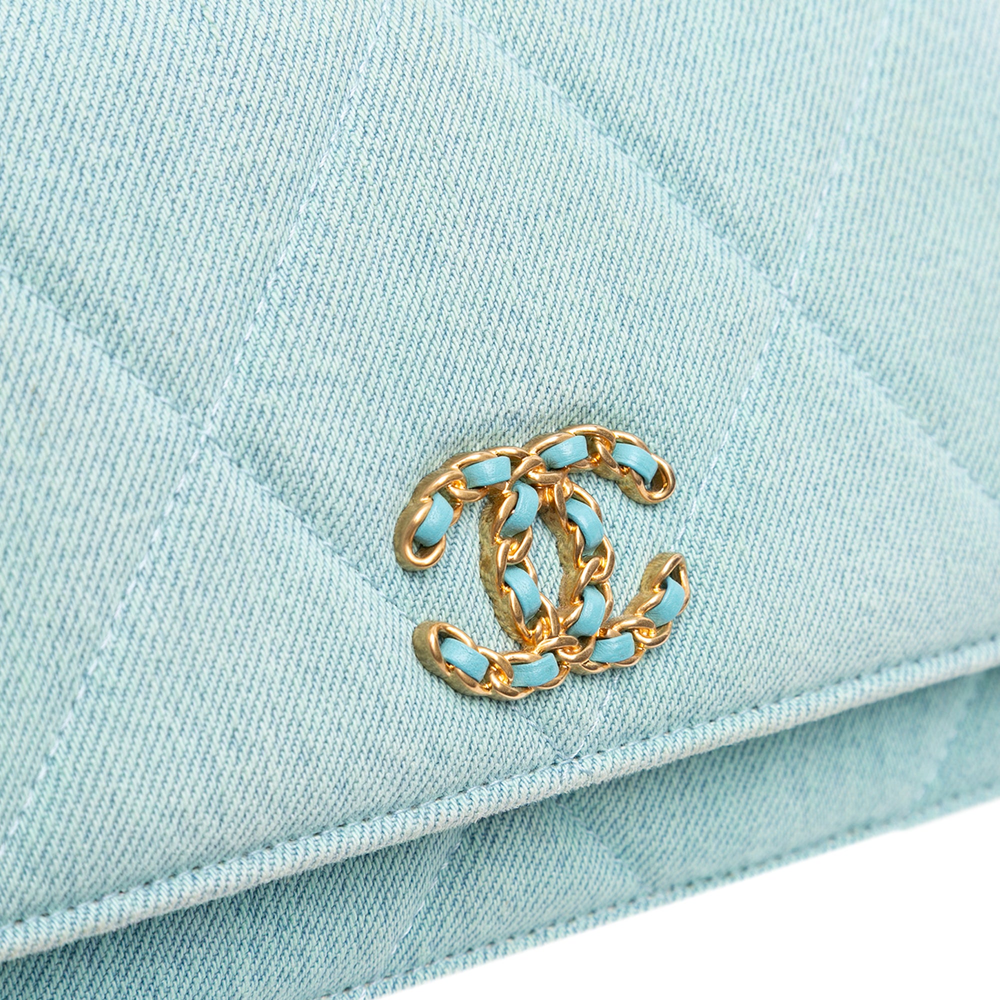Chanel Denim 19 Wallet on Chain - image 10
