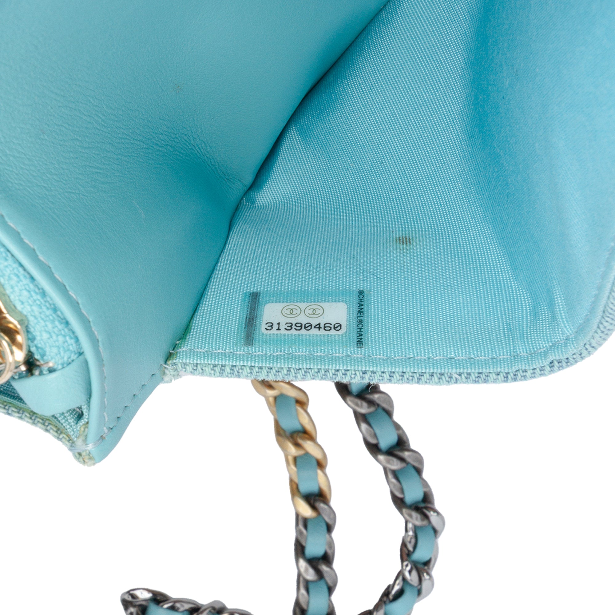 Chanel Denim 19 Wallet on Chain - image 7