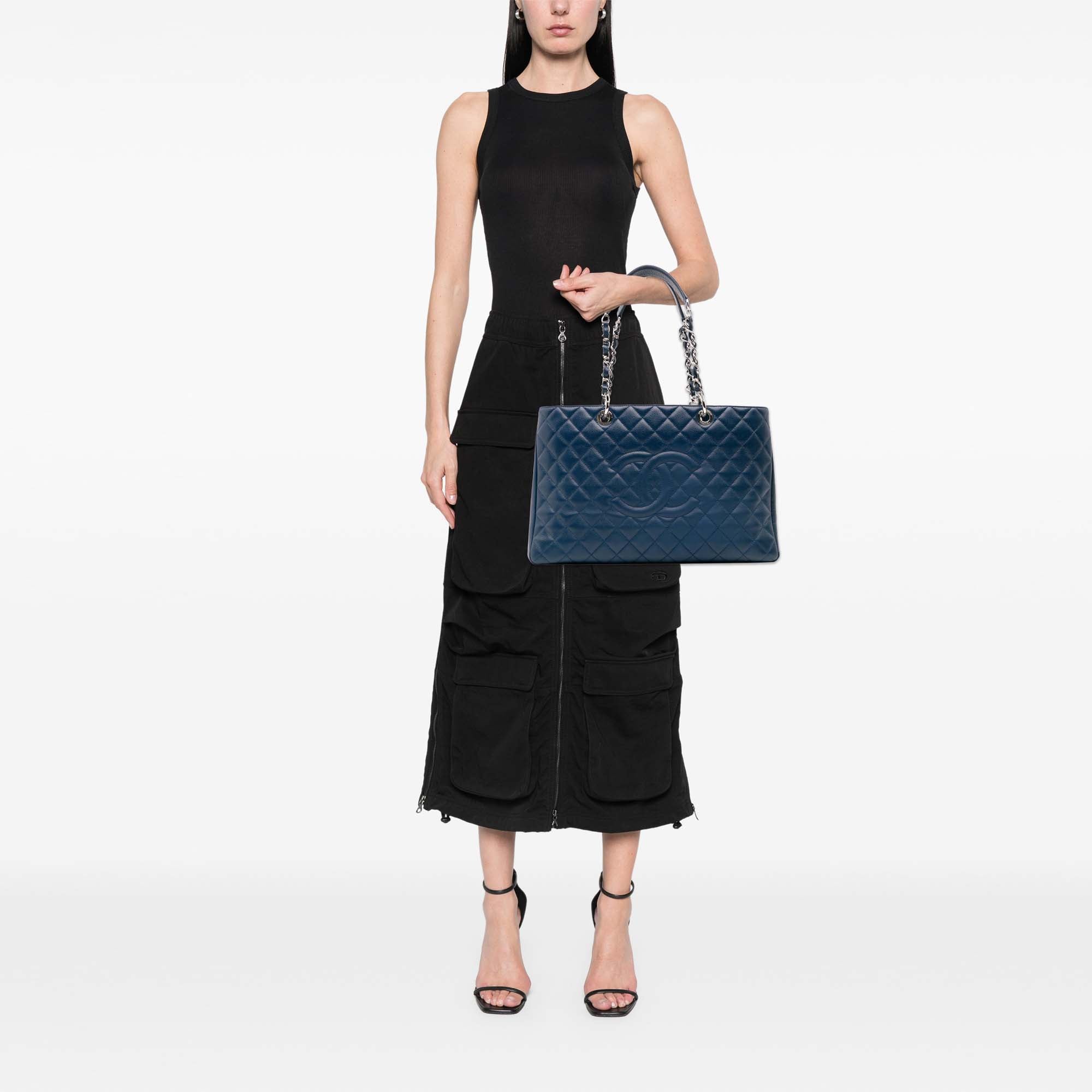 Chanel Caviar Grand Shopping Tote XL - image 12