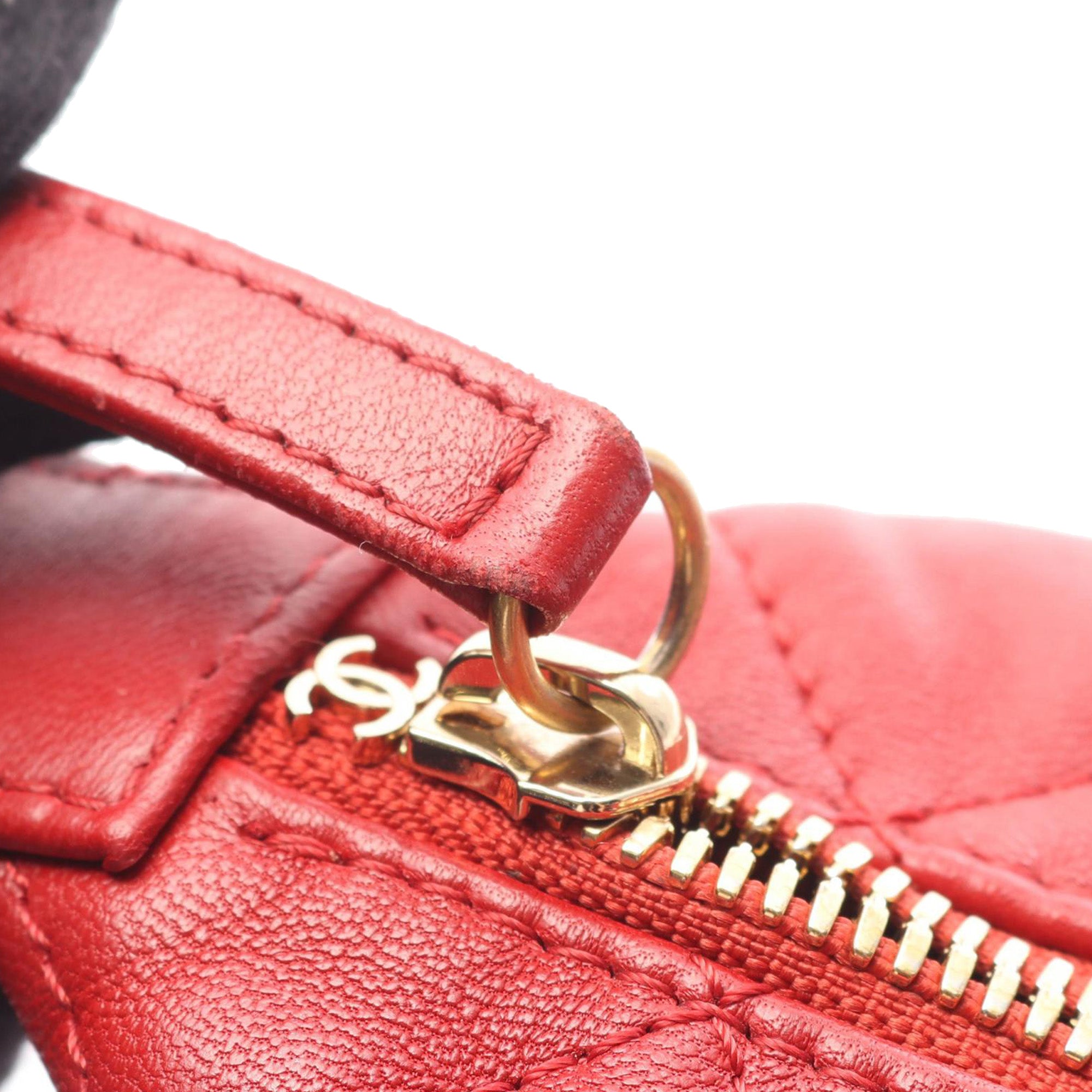Chanel Small Quilted Lambskin Perfect Meeting Hobo - image 9