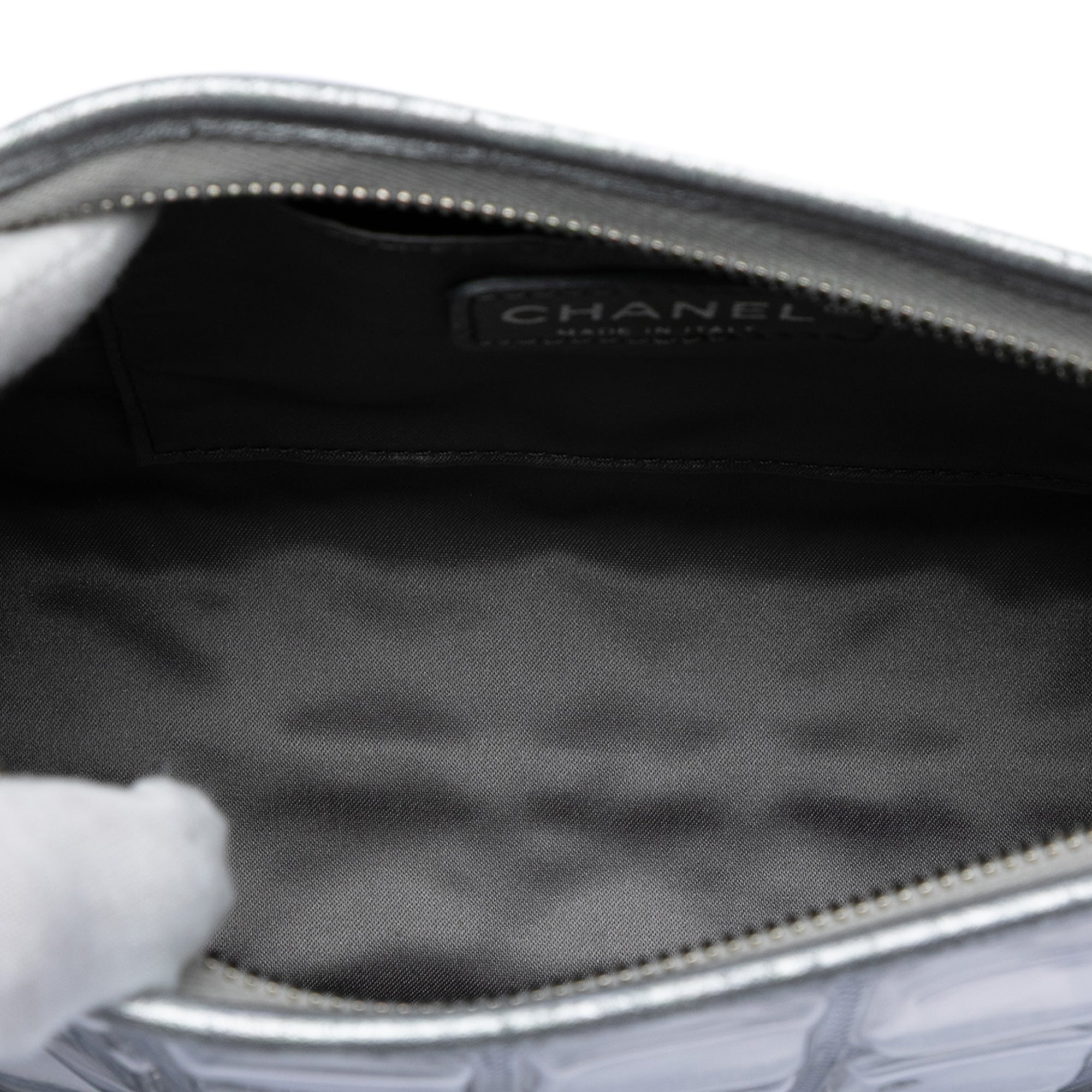 Chanel Vinyl Ice Cube Pochette - image 4