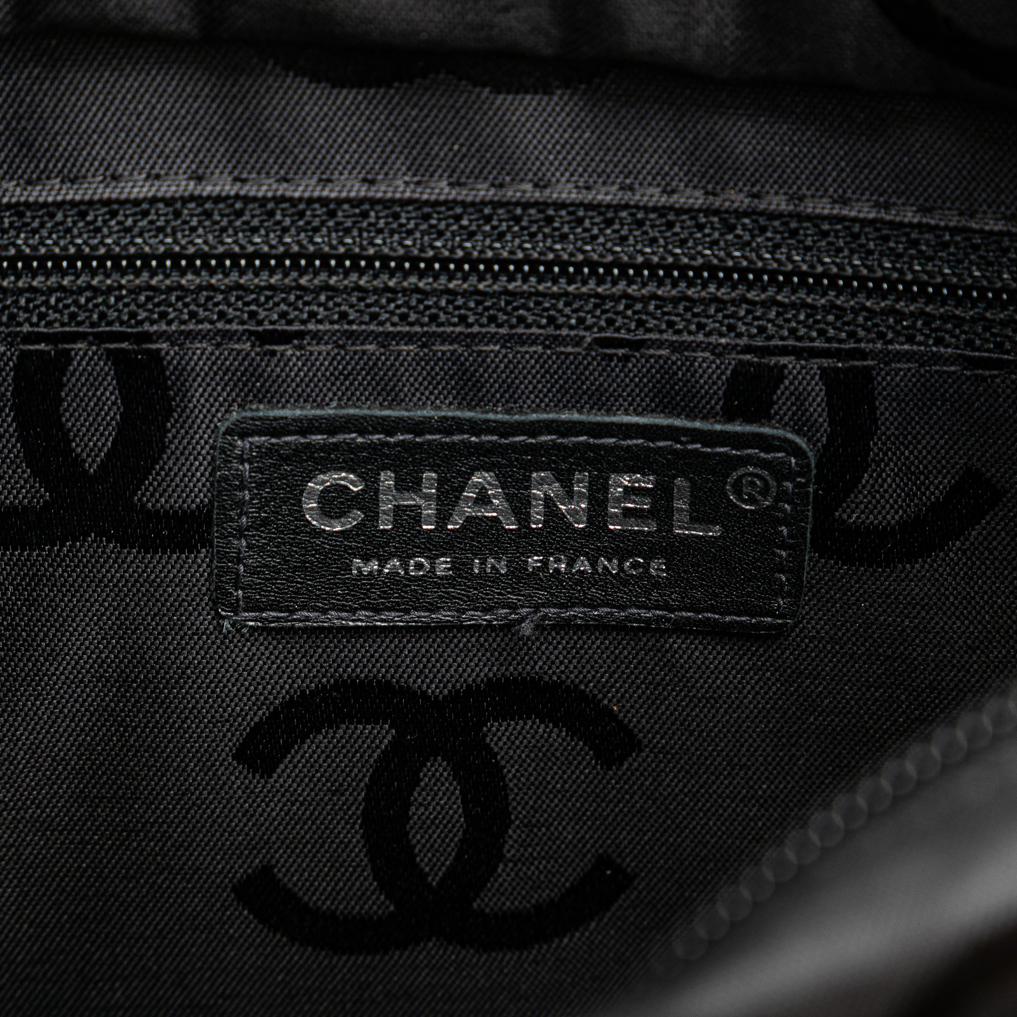 Chanel Medium Lambskin Cambon Ligne Tote - image 5