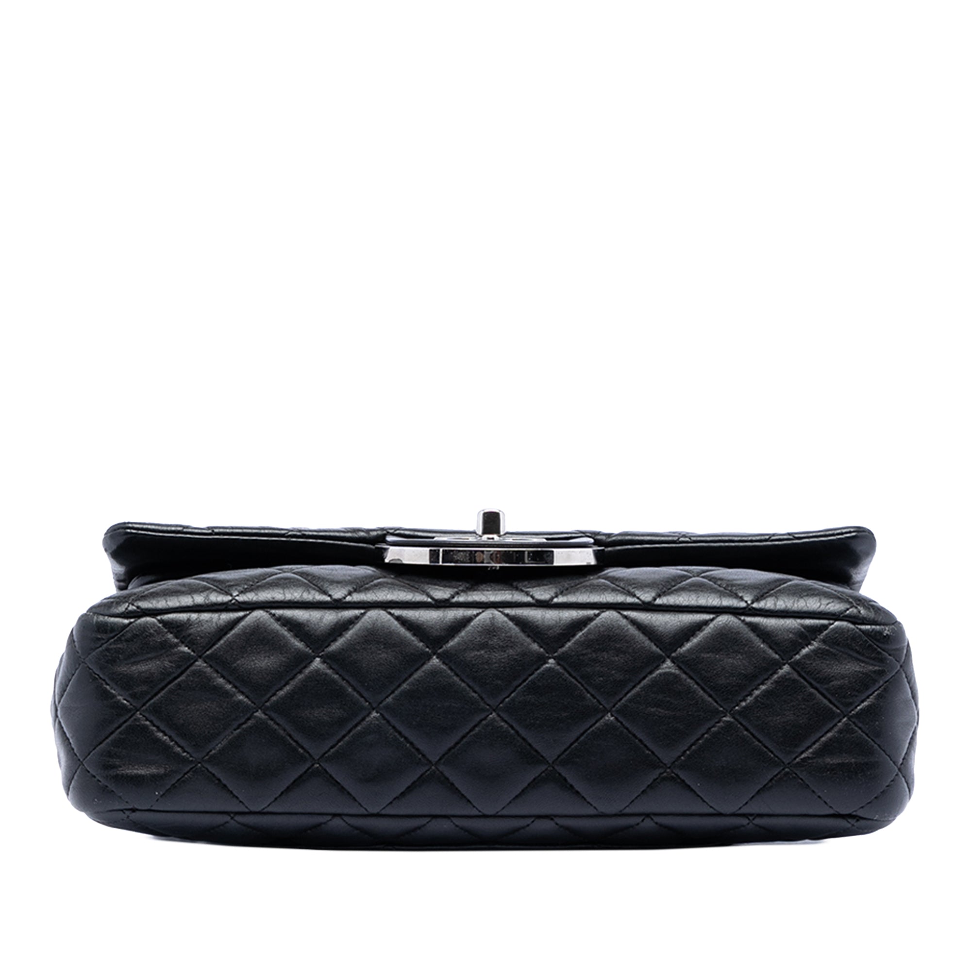 Chanel Paris Edinburgh Medium Lambskin Coco Sporran Flap - image 3