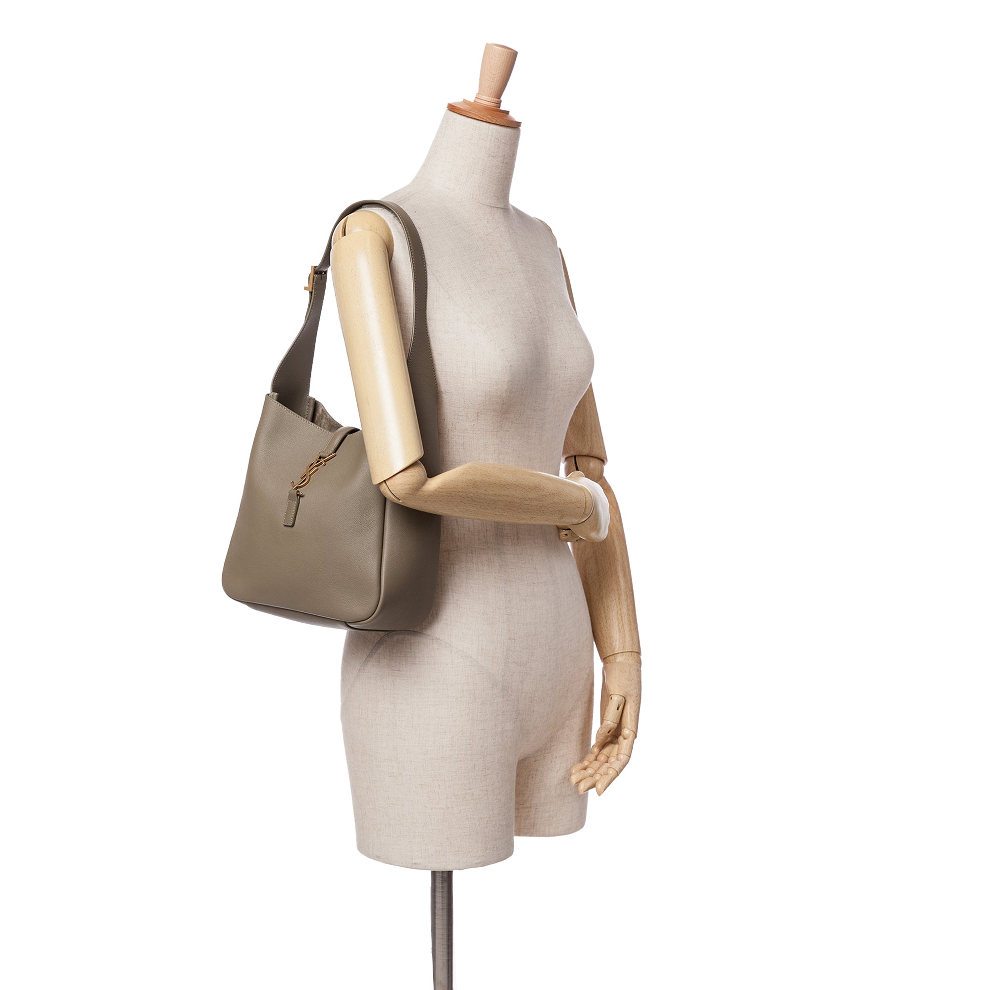 Saint Laurent Small Grained Calfskin Supple Le 5 a 7 Soft Hobo - image 9