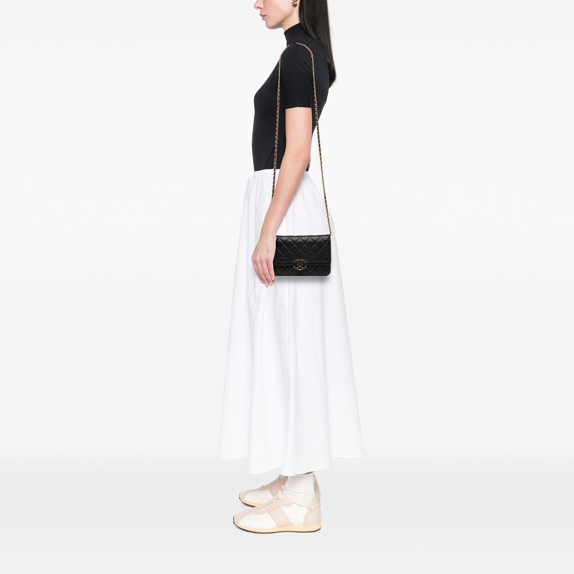 Chanel CC Quilted Lambskin Chic Wallet on Chain - image 6