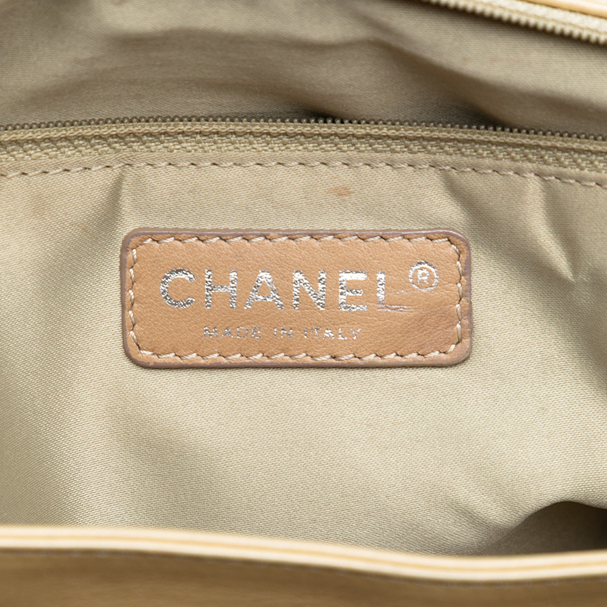 Chanel Quilted Lambskin Ultimate Stitch Flap - image 5