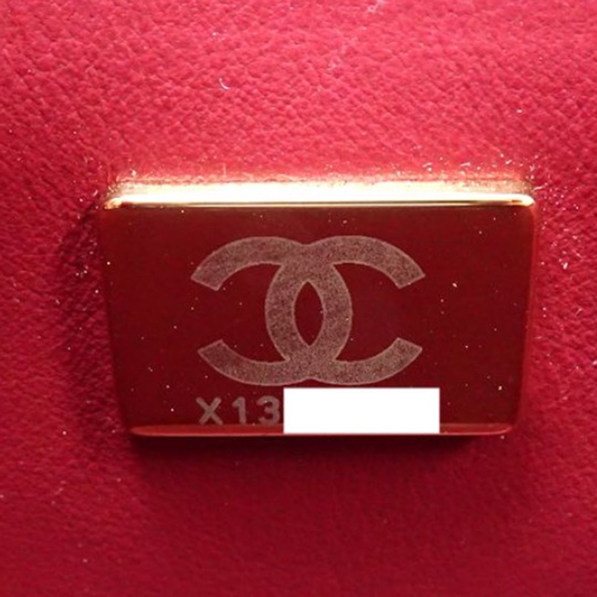Chanel Small Quilted Lambskin Side Note Vanity Case - image 6