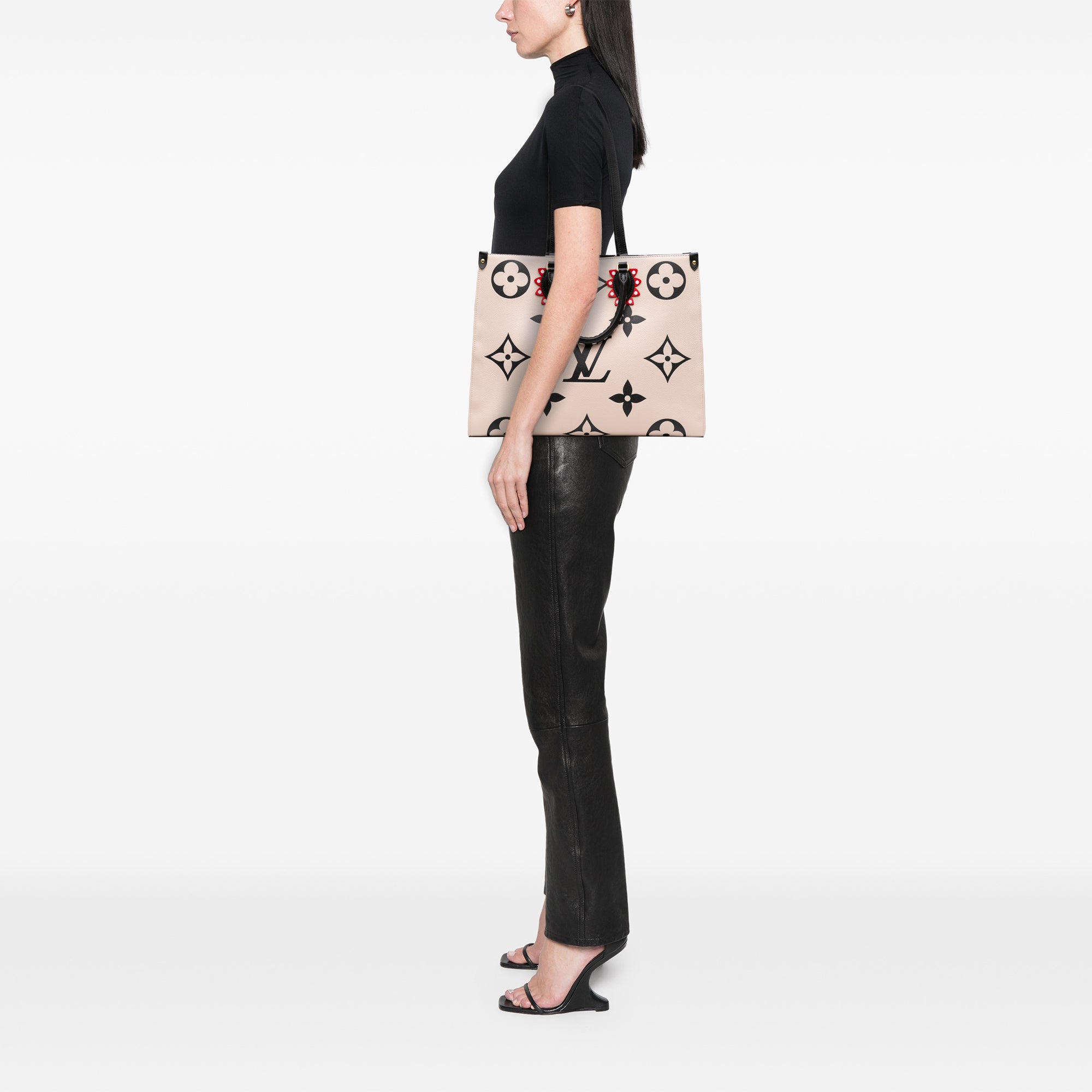 Louis Vuitton Monogram Empreinte Giant Crafty Onthego GM - image 7