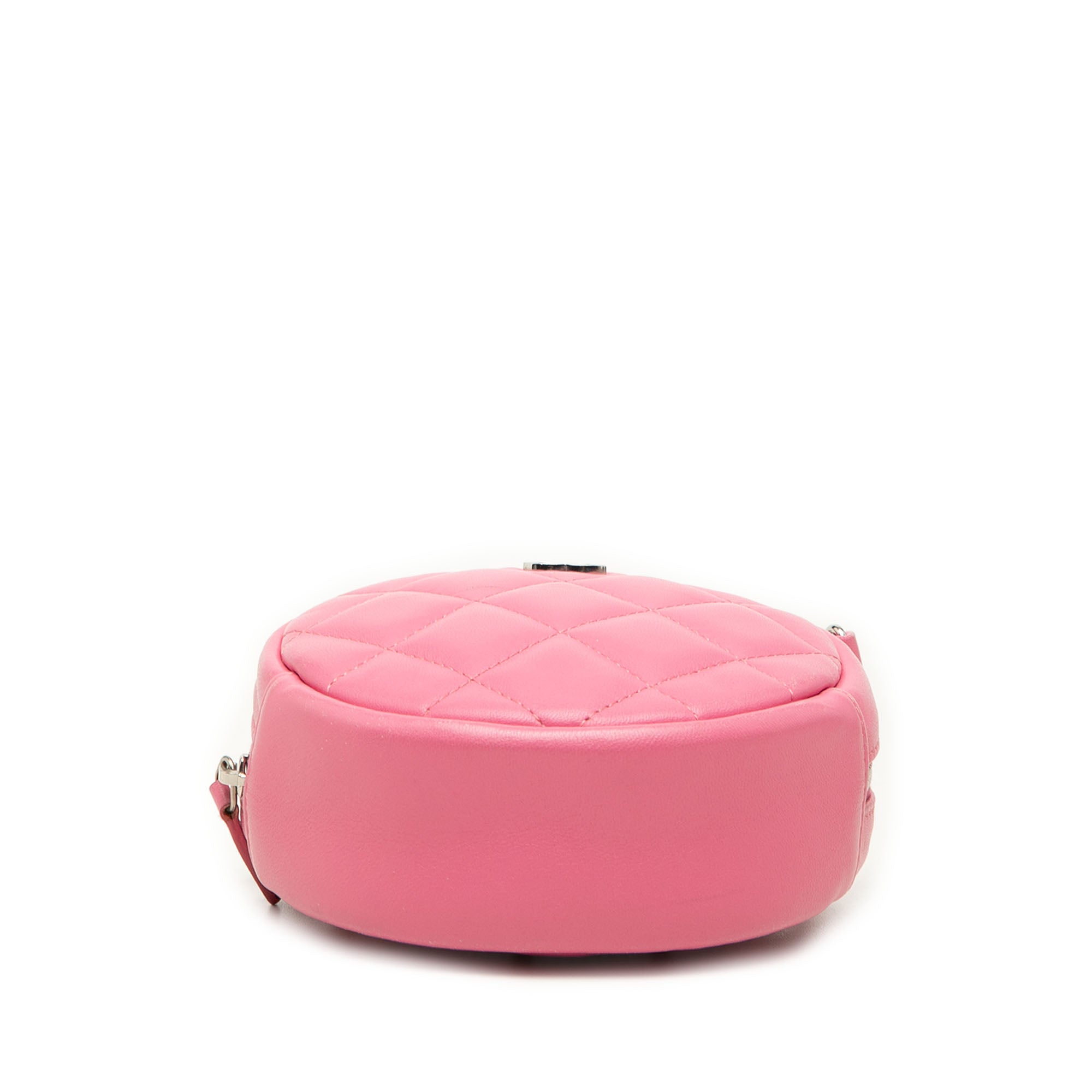 Chanel CC Quilted Lambskin Round Clutch With Chain - image 3