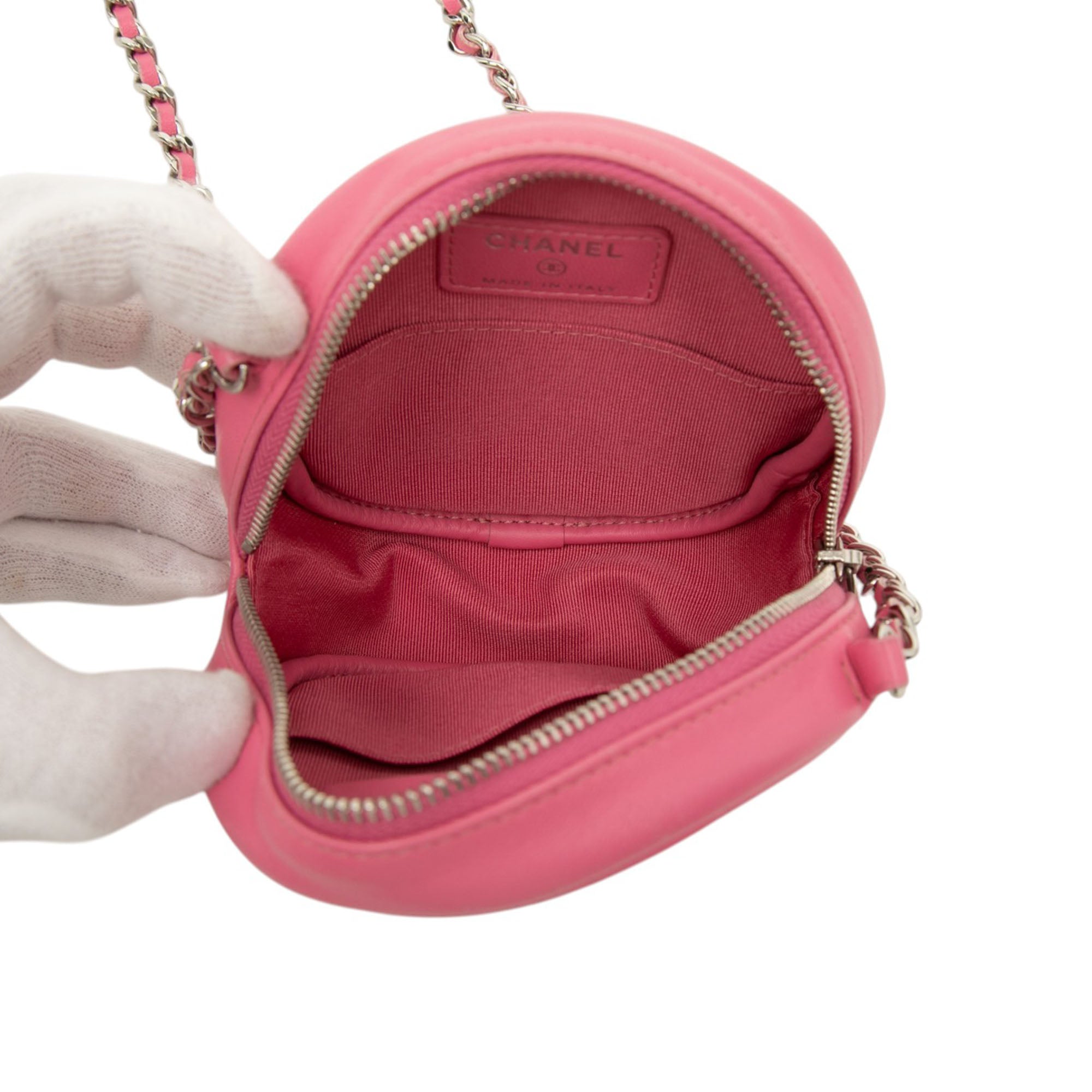 Chanel CC Quilted Lambskin Round Clutch With Chain - image 4