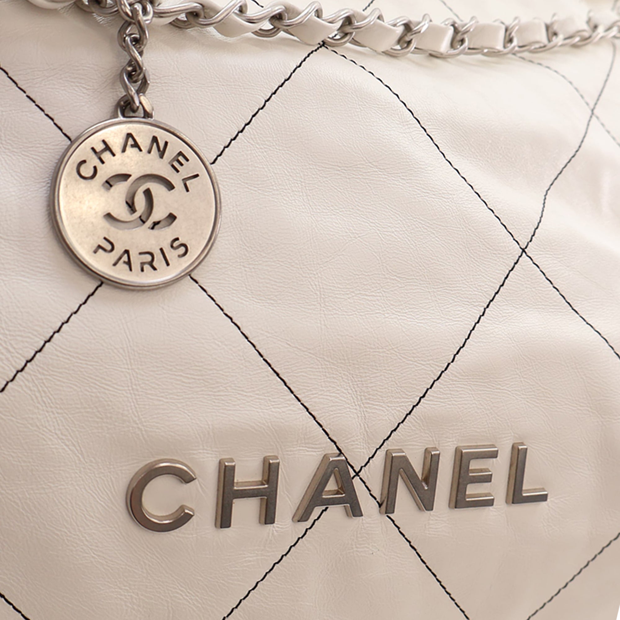 Chanel Small Quilted Shiny Calfskin 22 Handbag - image 5