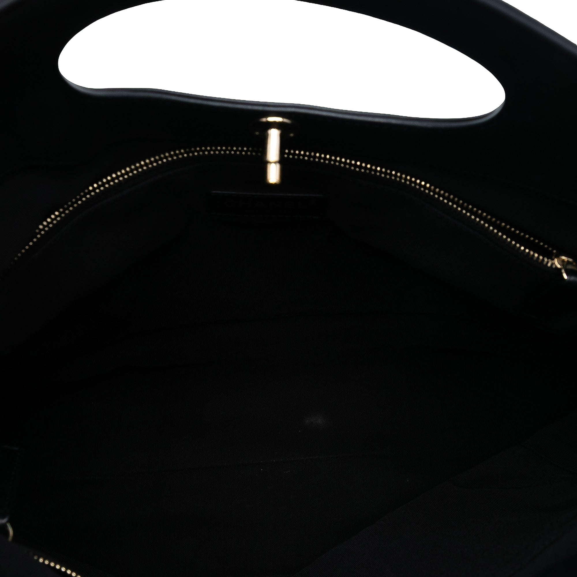 Chanel Large Quilted Shiny Aged Calfskin 31 Shopping Bag - image 4