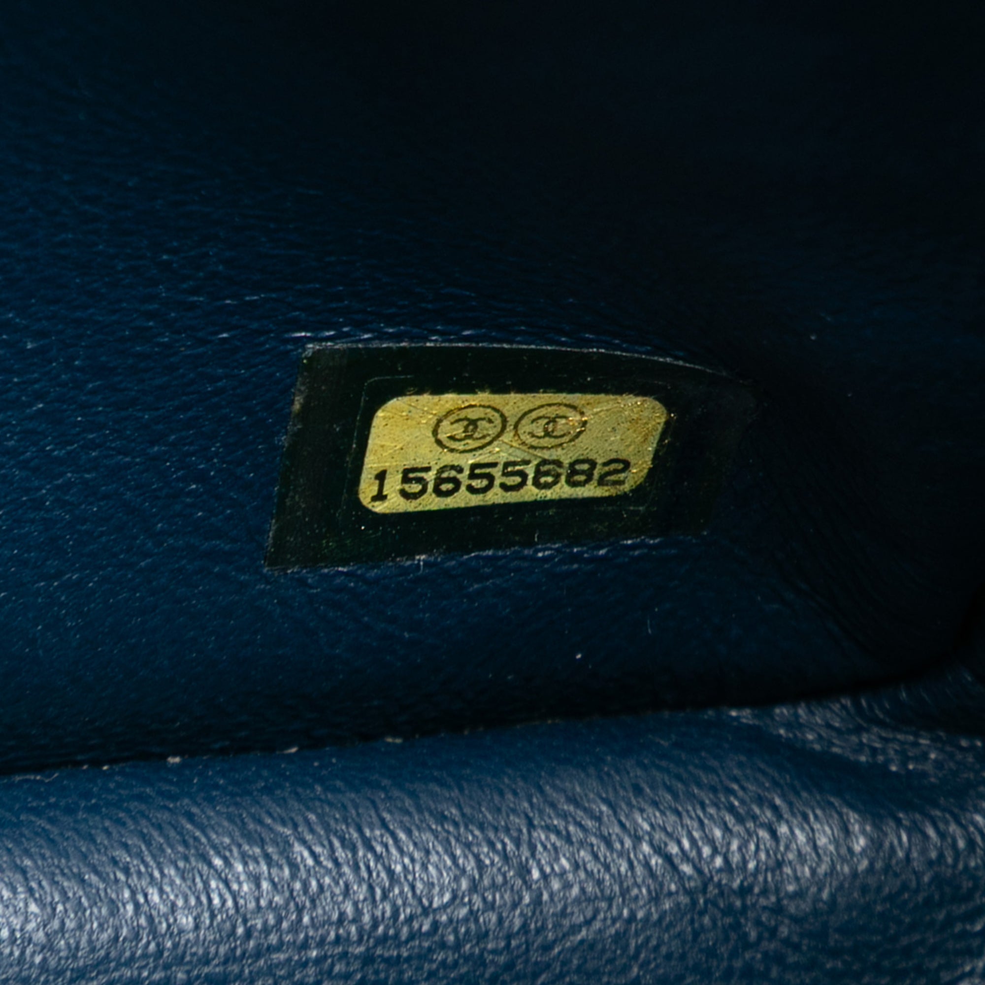 Chanel Jumbo Classic Caviar Double Flap - image 6