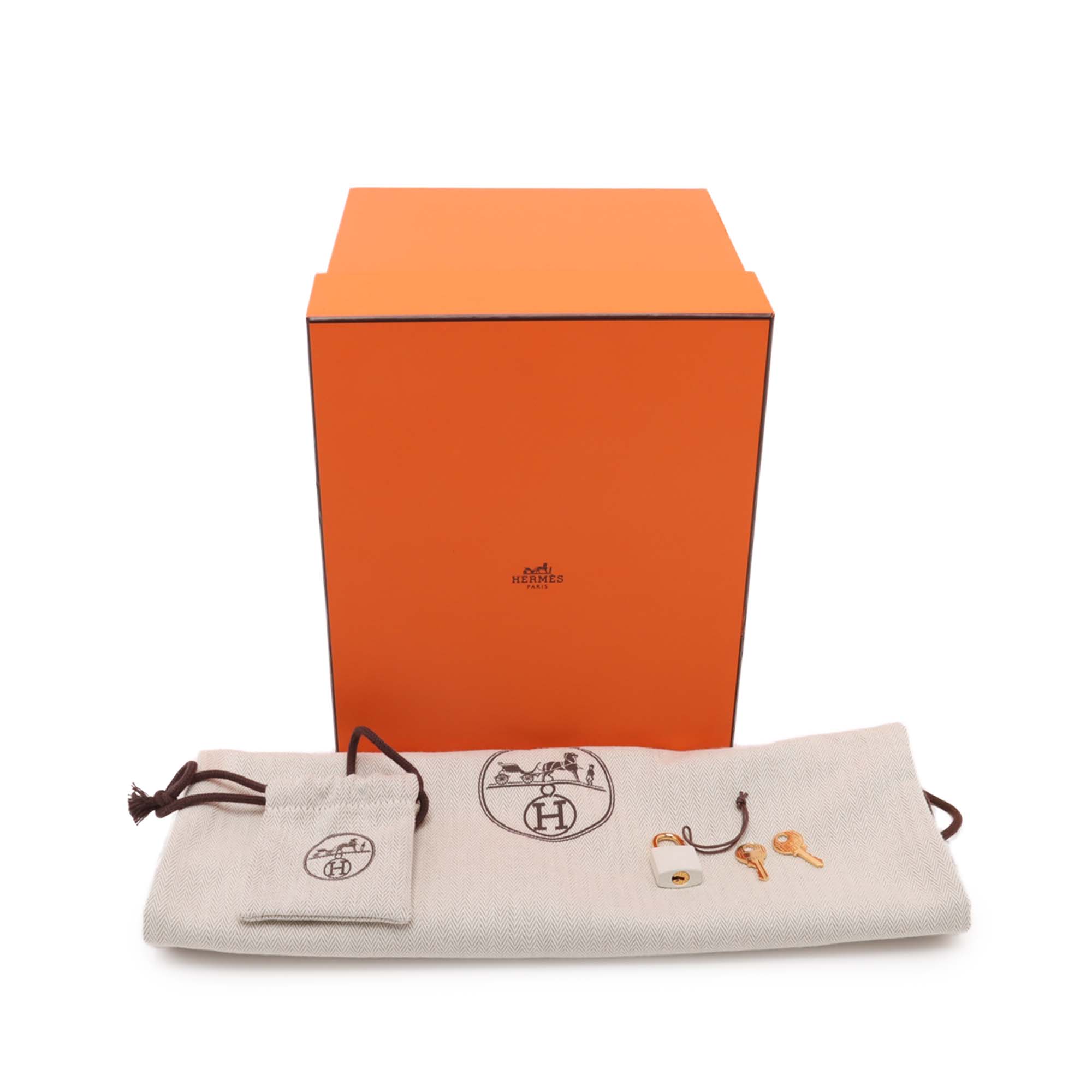 Hermès Clemence Picotin Lock 18 - image 10