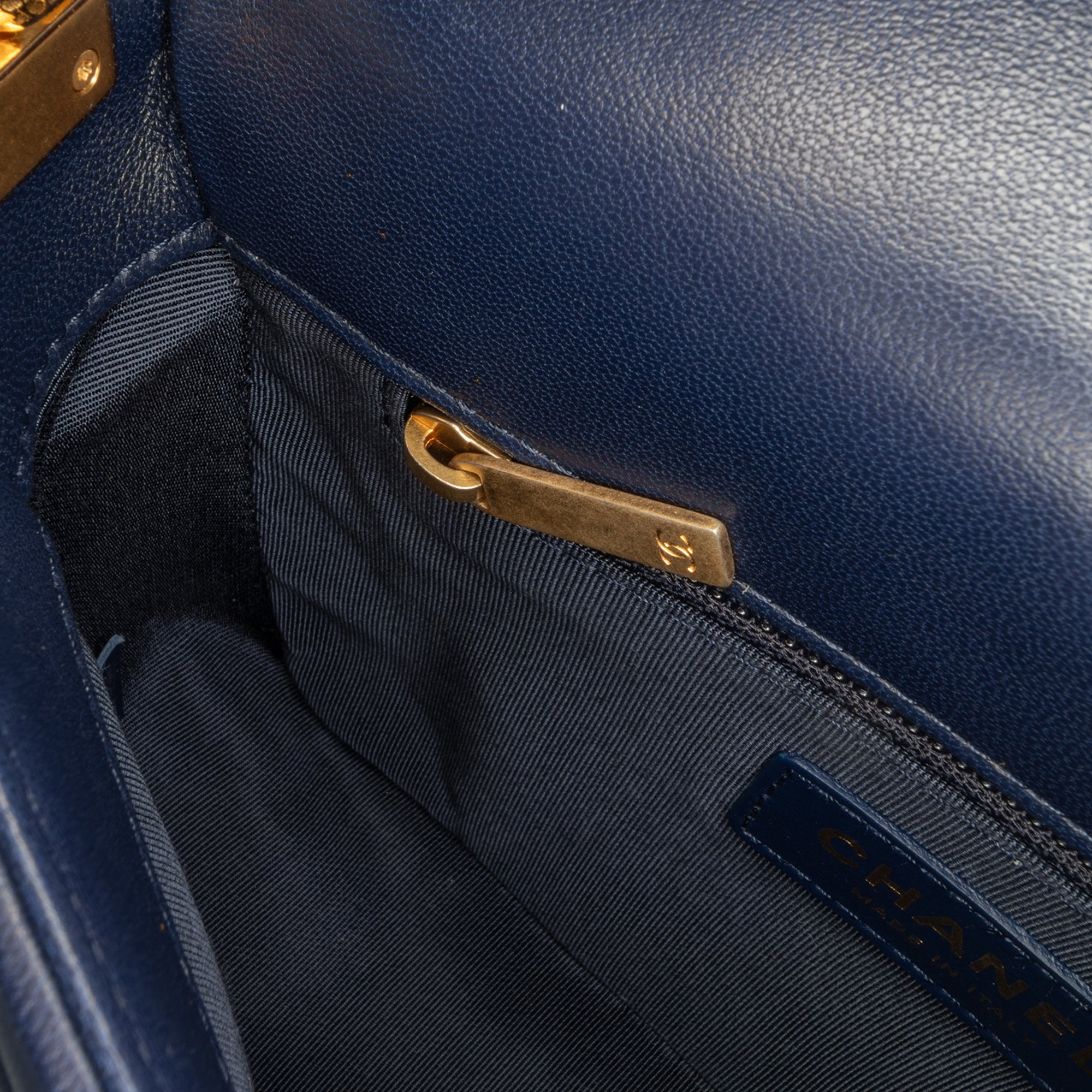 Chanel Lambskin CC Coin Flap - image 6