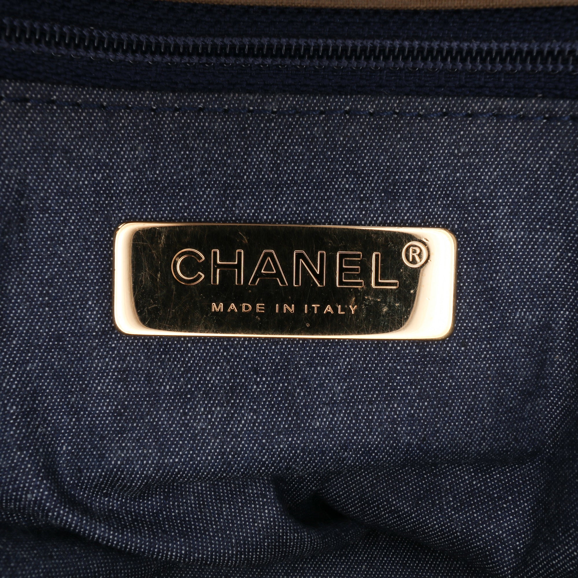 Chanel Maxi Canvas 19 Flap - image 5