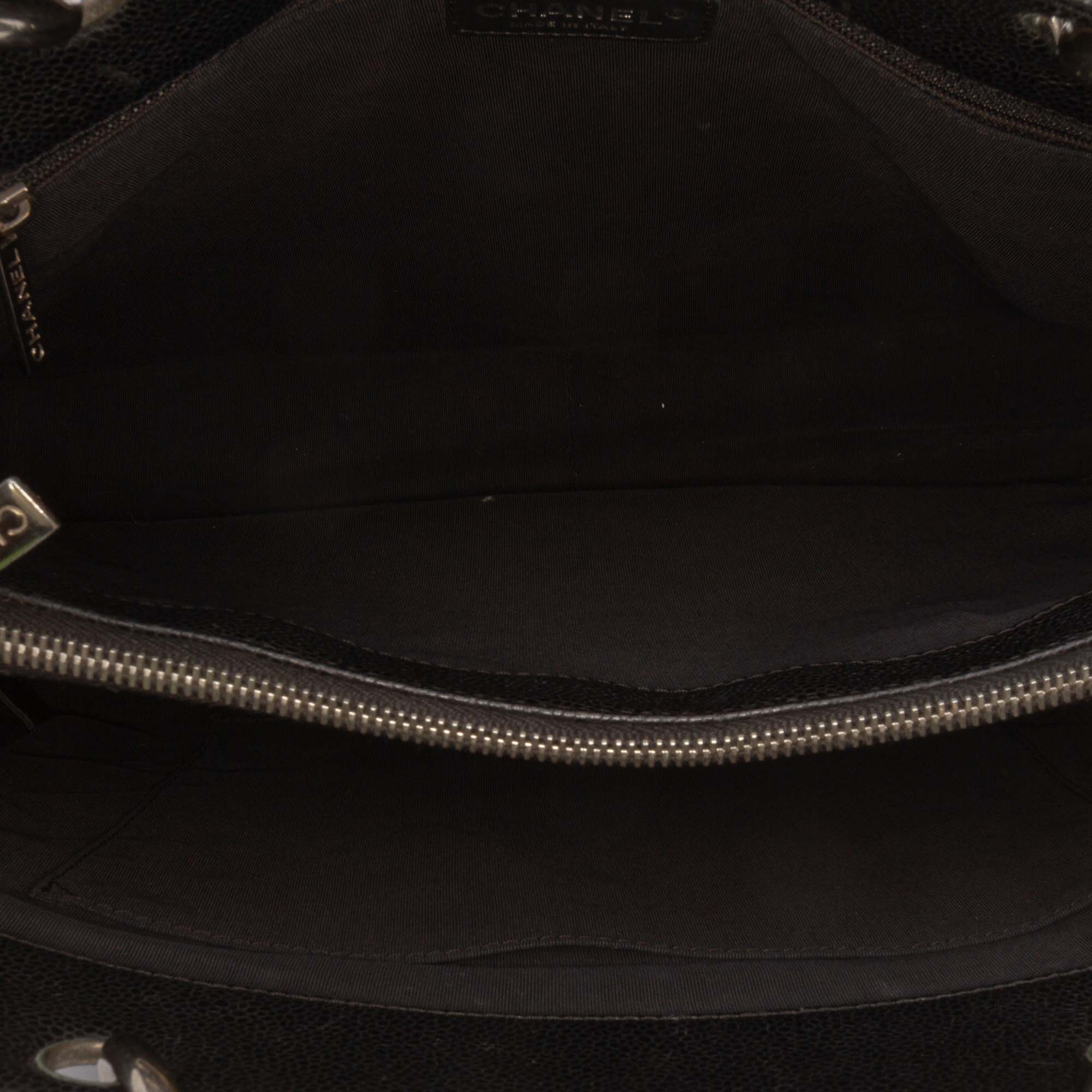 Chanel Caviar Grand Shopping Tote - image 4