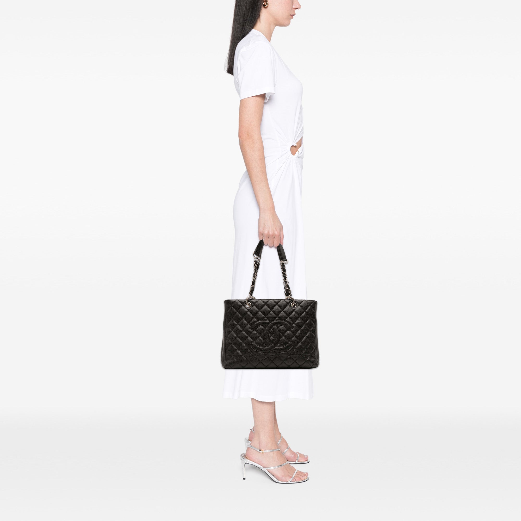 Chanel Caviar Grand Shopping Tote - image 9