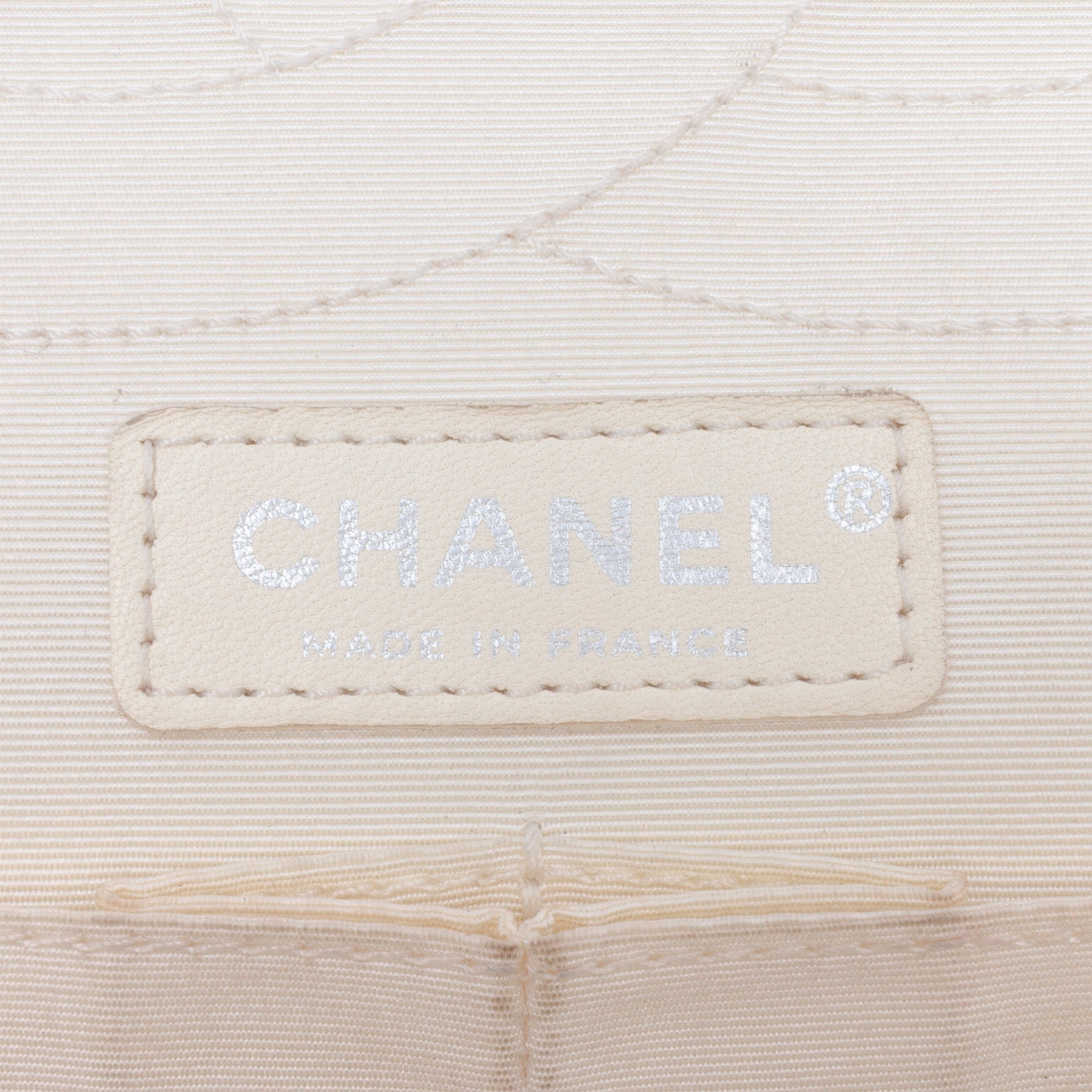 Chanel Unlimited Embossed Calfskin 31 Rue Cambon Reissue 2.55 Double Flap 228 - image 5