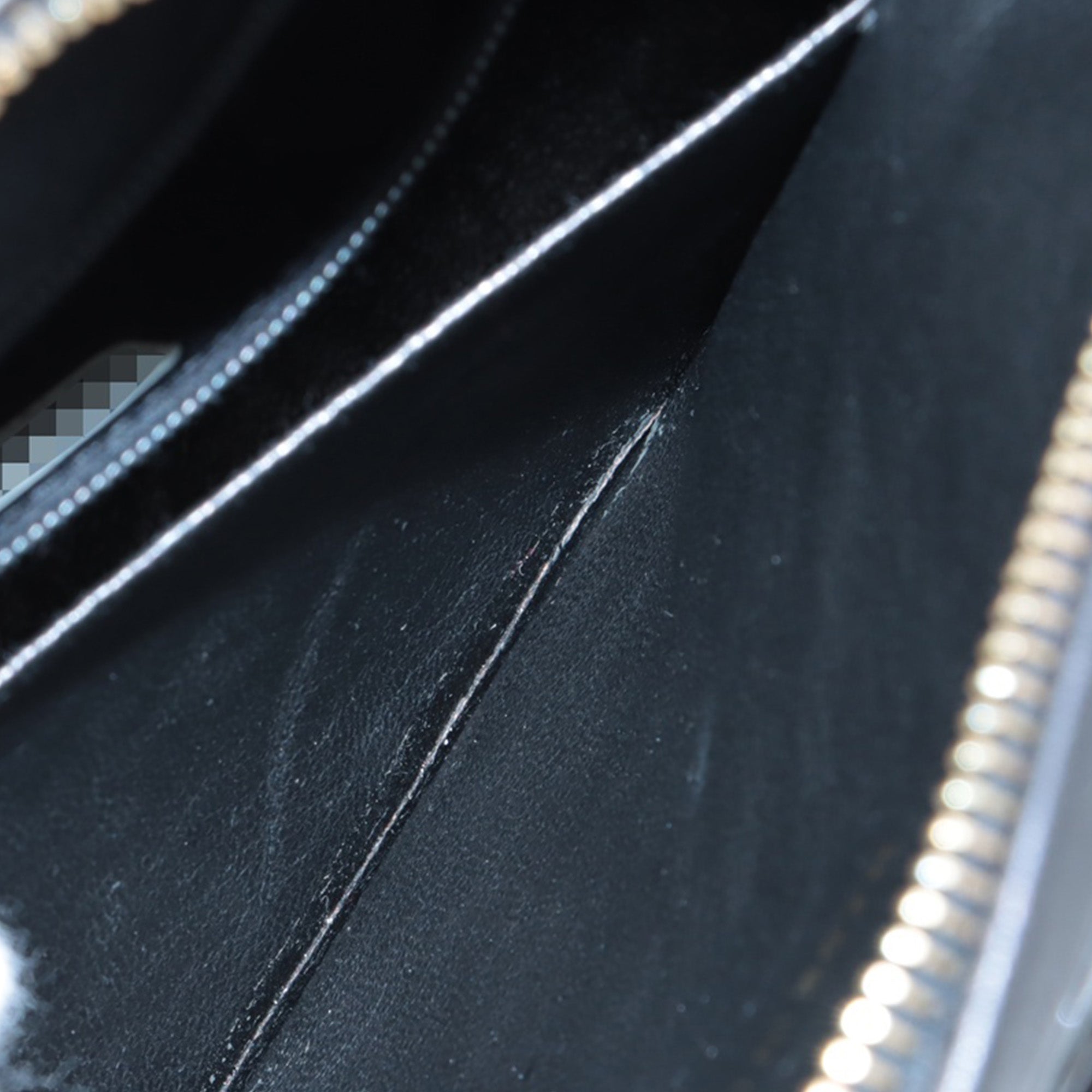 Chanel CC Quilted Patent Camera Bag - image 7