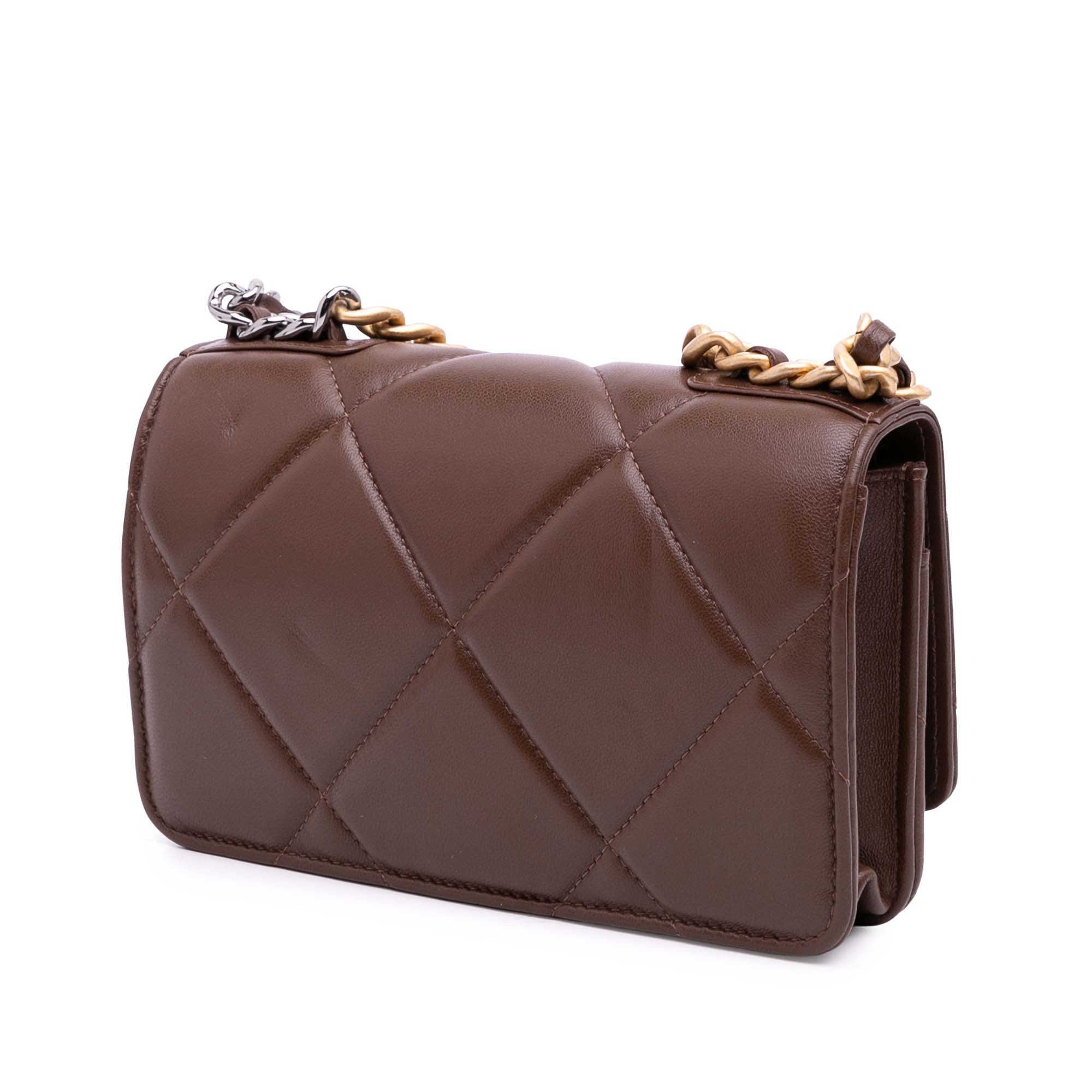 Chanel Quilted Lambskin 19 Wallet on Chain - image 2
