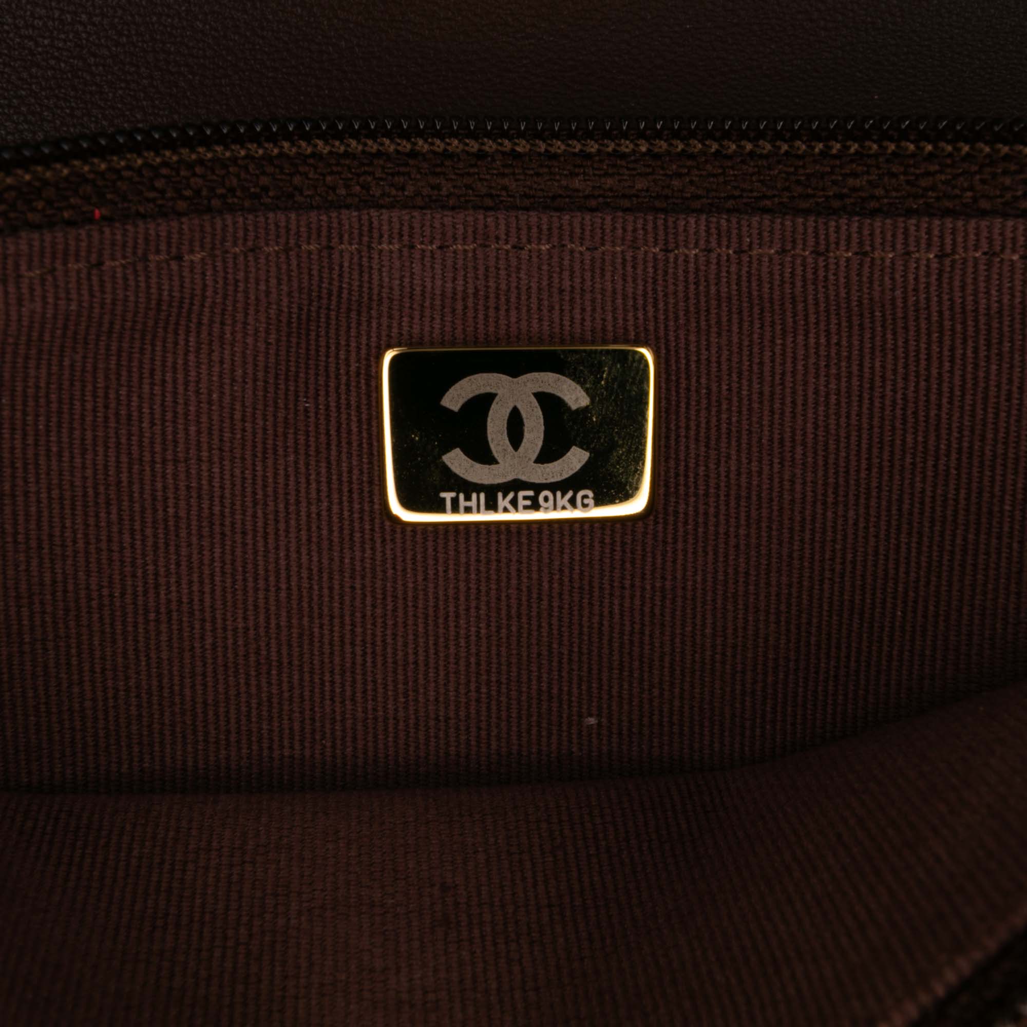 Chanel Quilted Lambskin 19 Wallet on Chain - image 6
