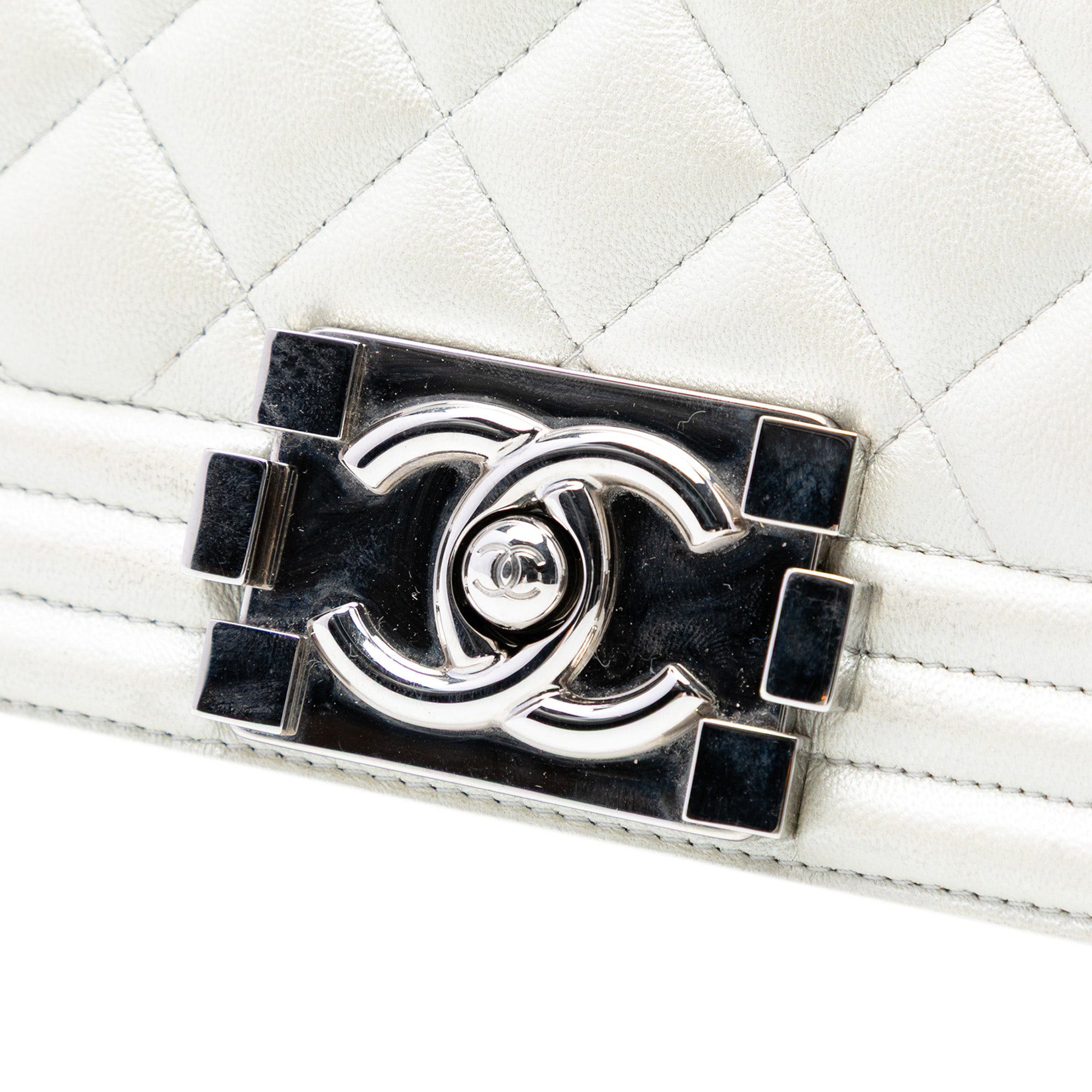 Chanel Quilted Lambskin Boy Flap Clutch - image 6