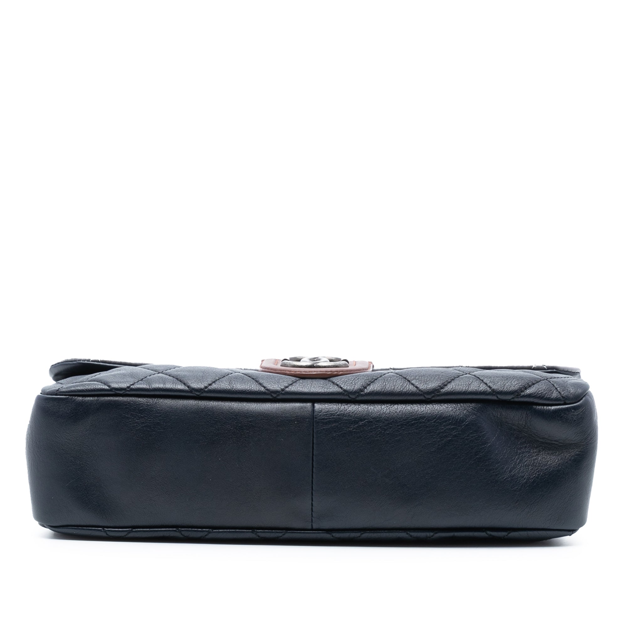 Chanel Large Tricolor Quilted Lambskin Country Chic Flap - image 3
