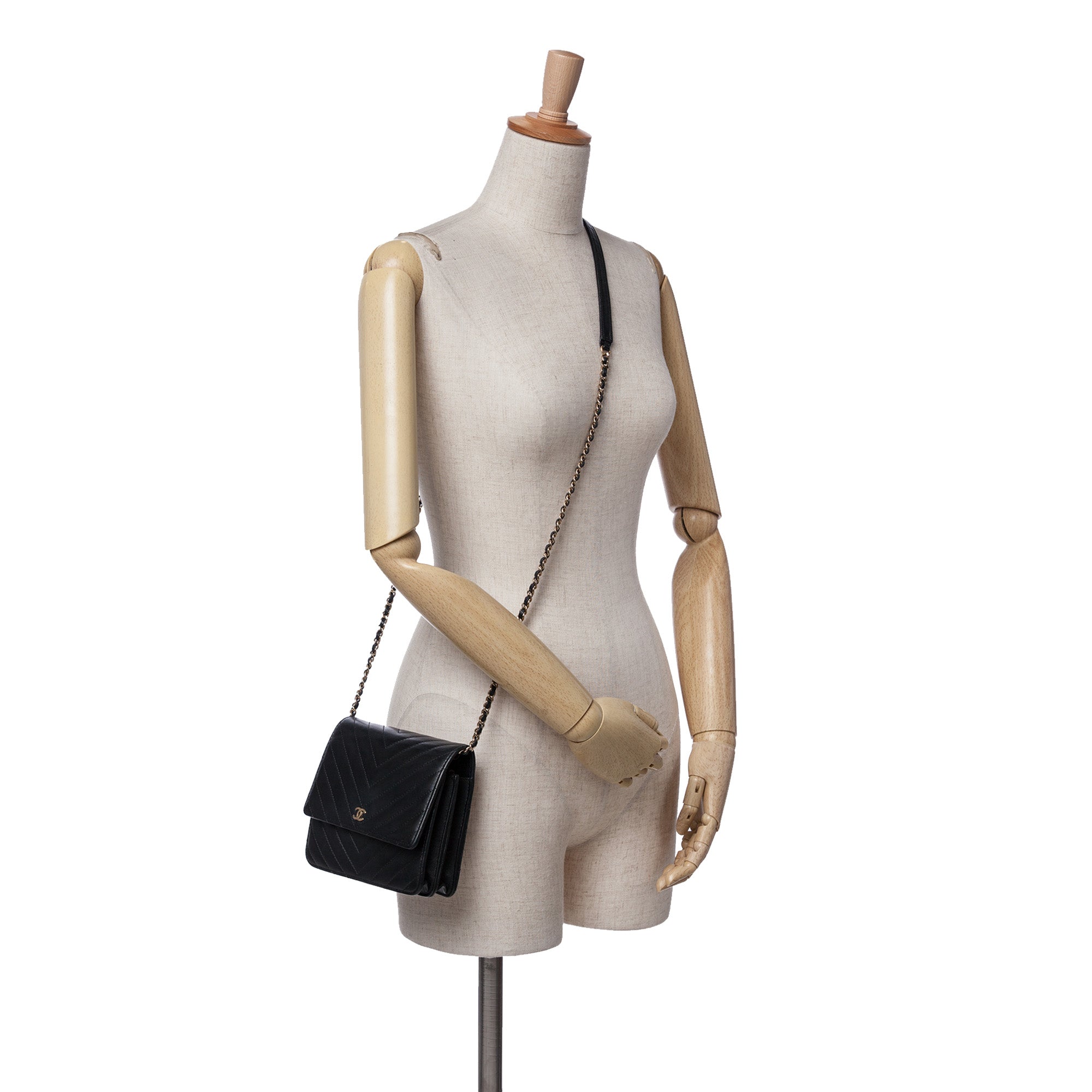 Chanel CC Chevron Lambskin Square Wallet On Chain - image 9