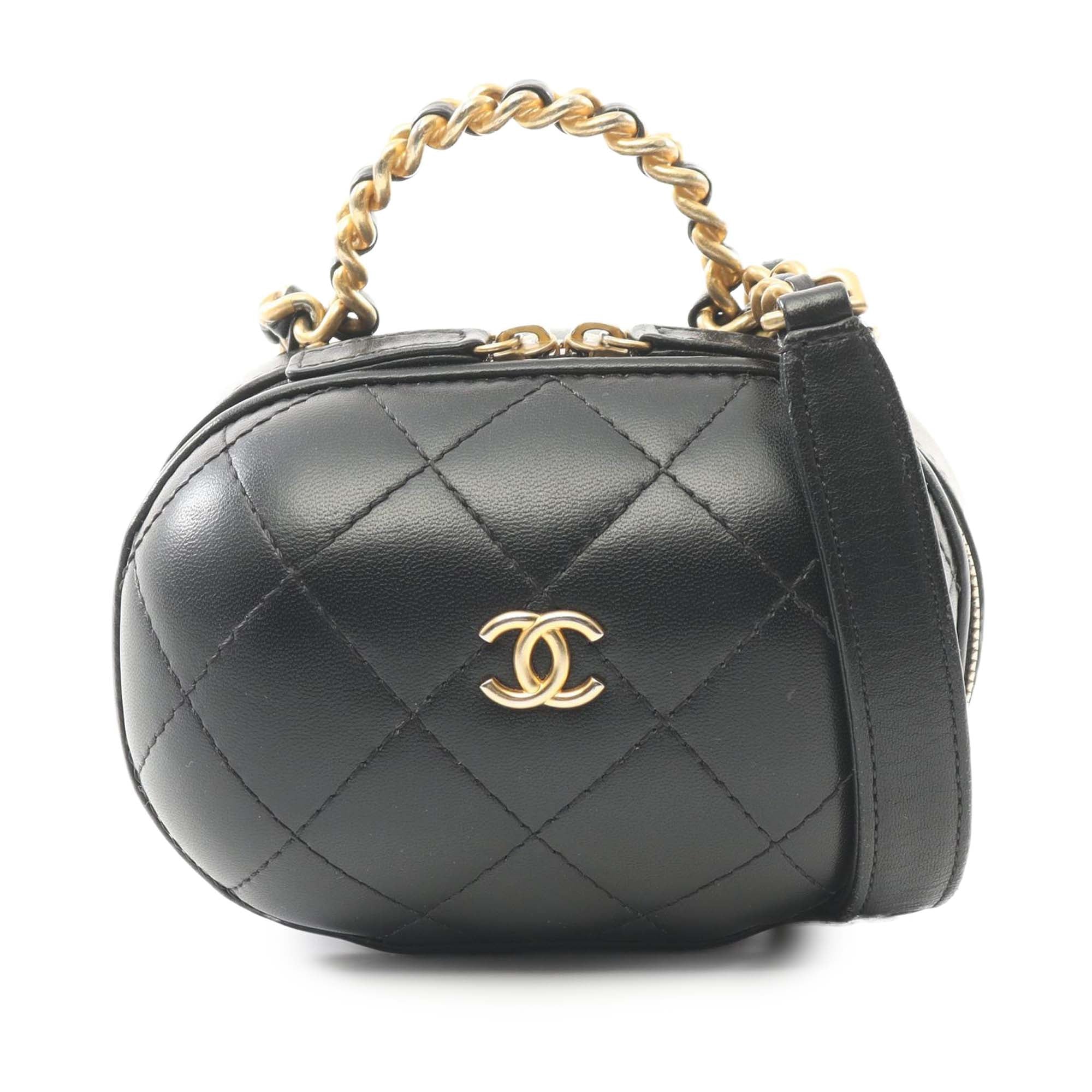 Chanel Quilted Lambskin CC Bubble Vanity Case With Chain - image 1