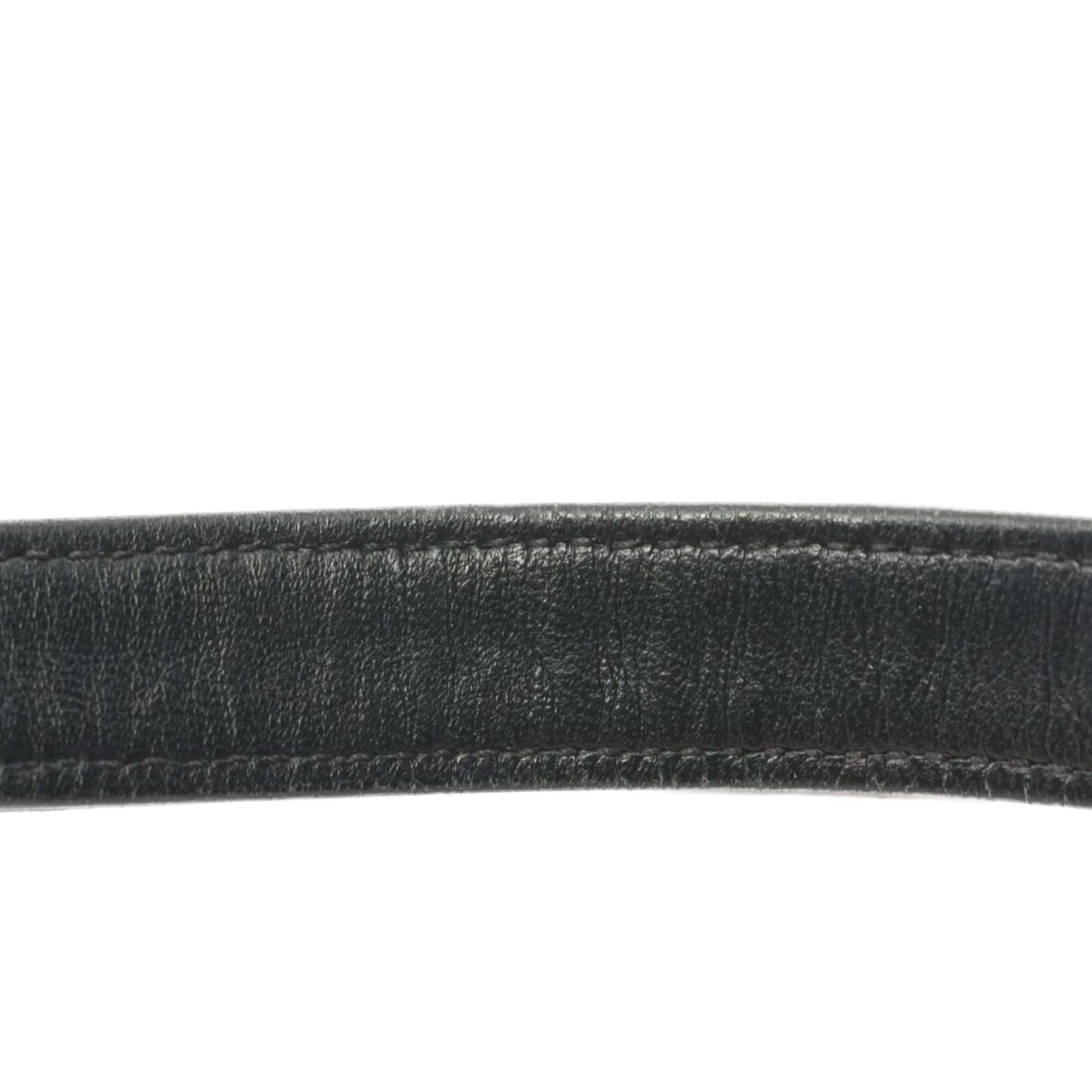 Chanel Quilted Lambskin CC Bubble Vanity Case With Chain - image 9