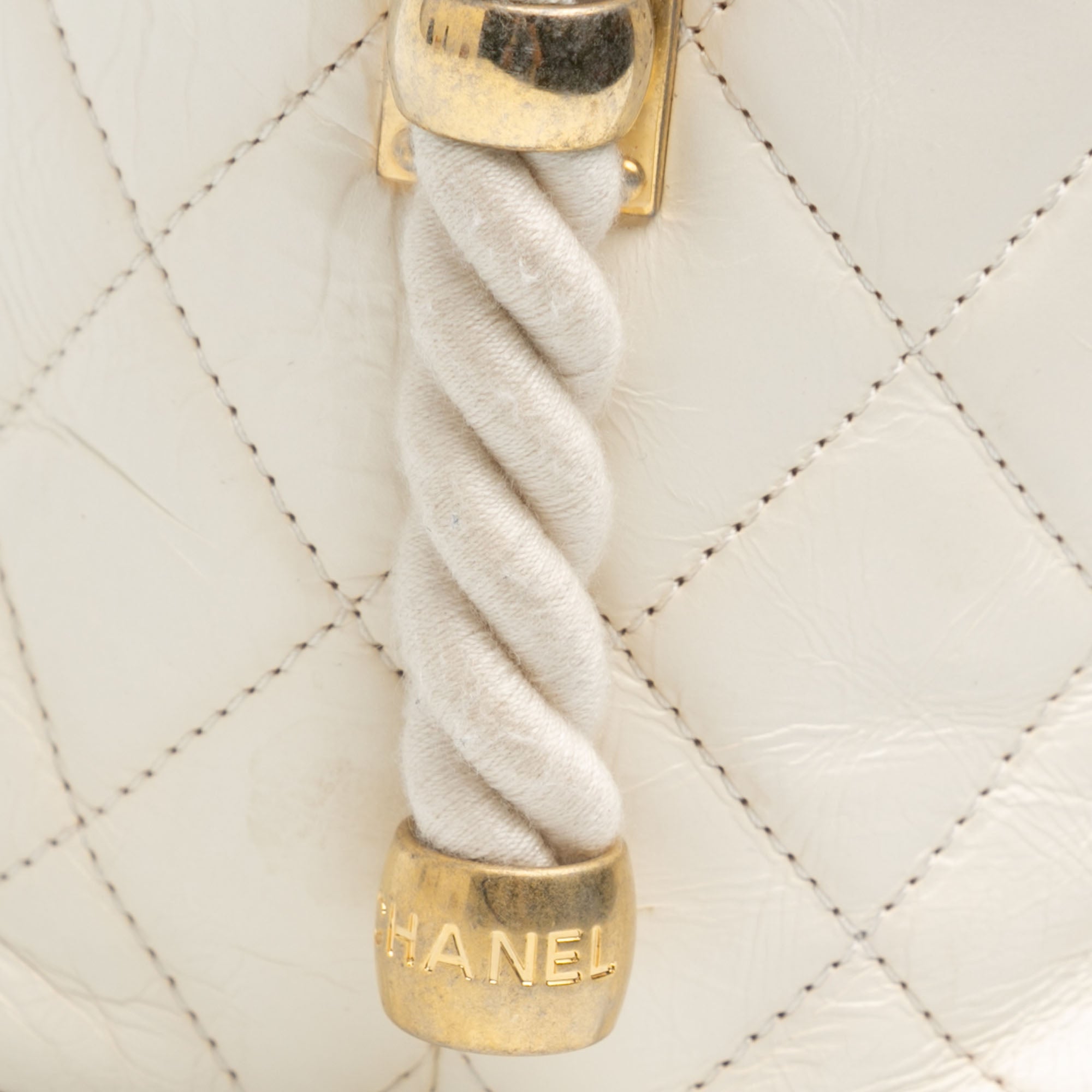 Chanel Crumpled Calfskin En Vogue Rope Satchel - image 11
