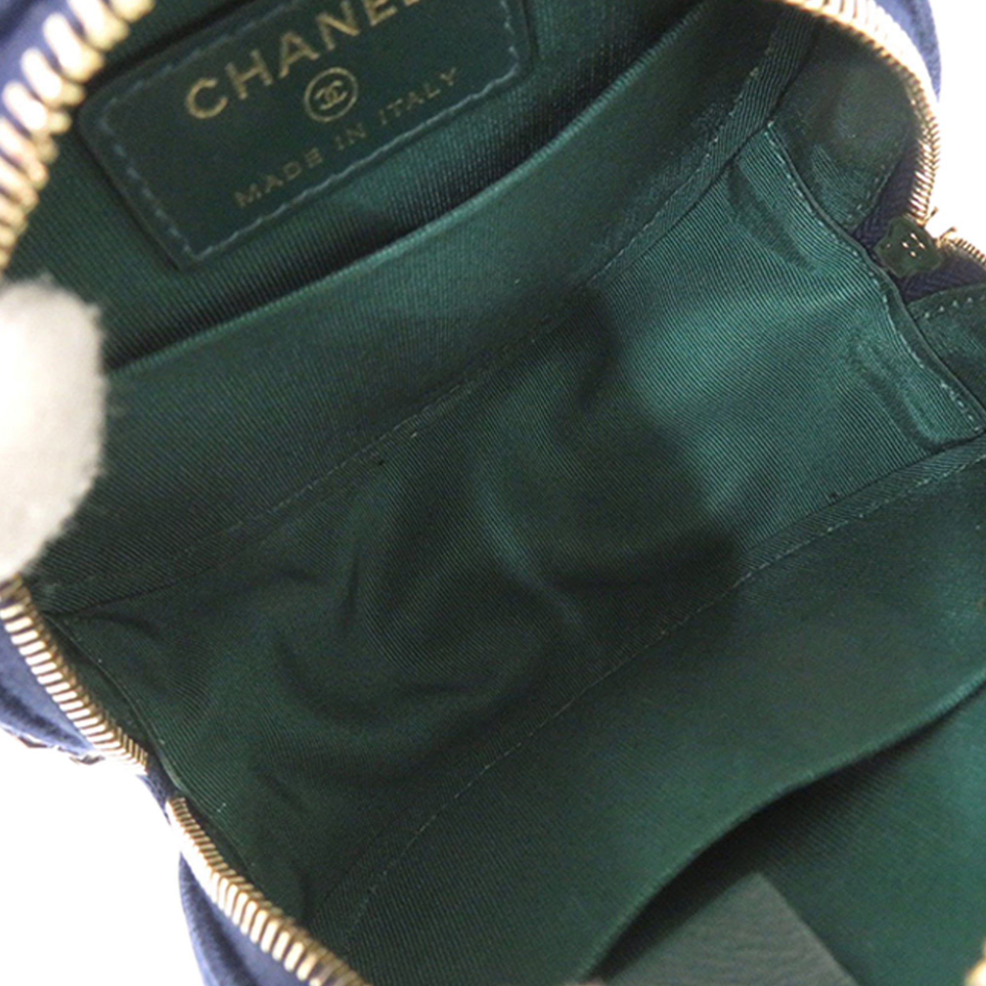 Chanel CC Quilted Jersey Round Clutch with Chain - image 5