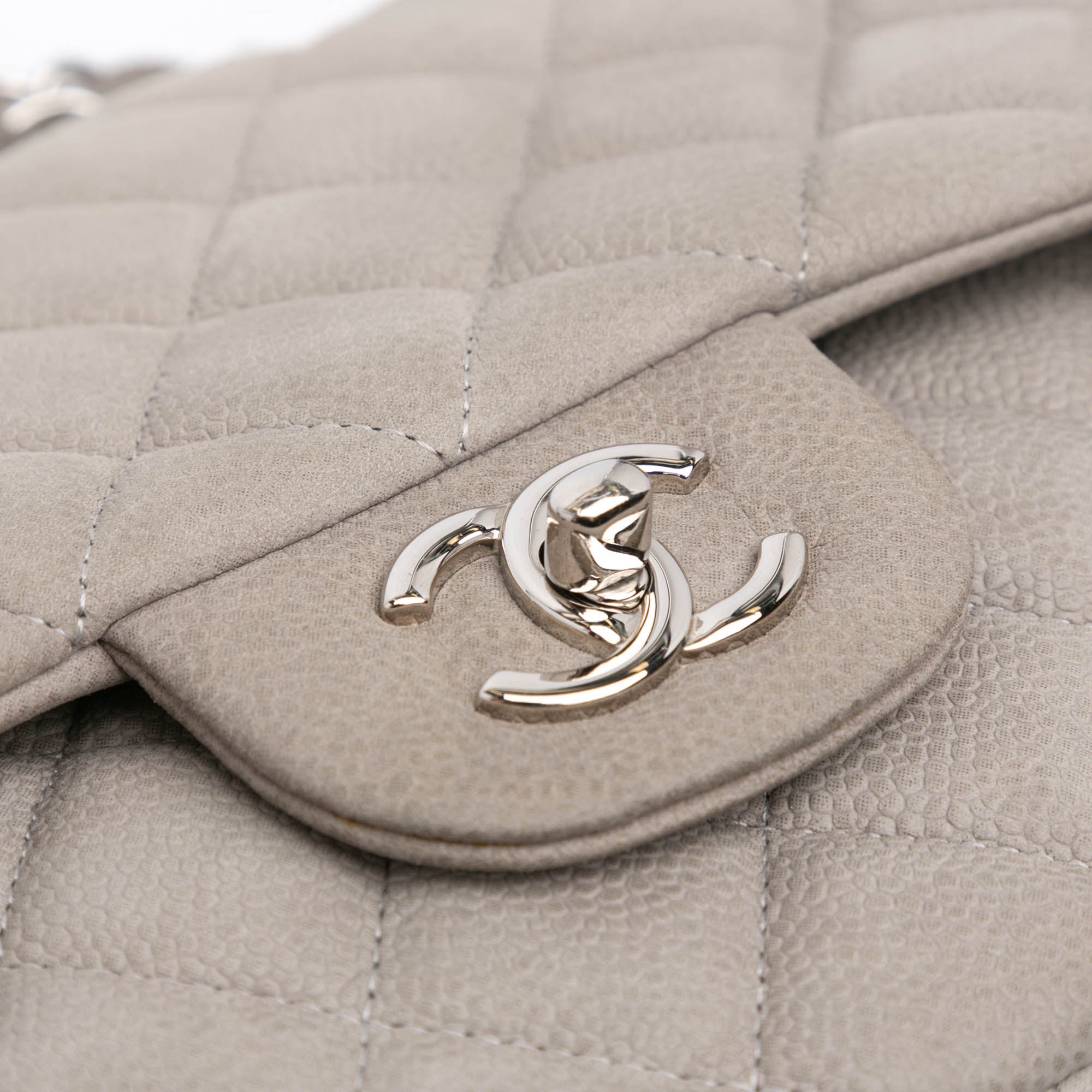 Chanel Jumbo Classic Caviar Double Flap - image 9