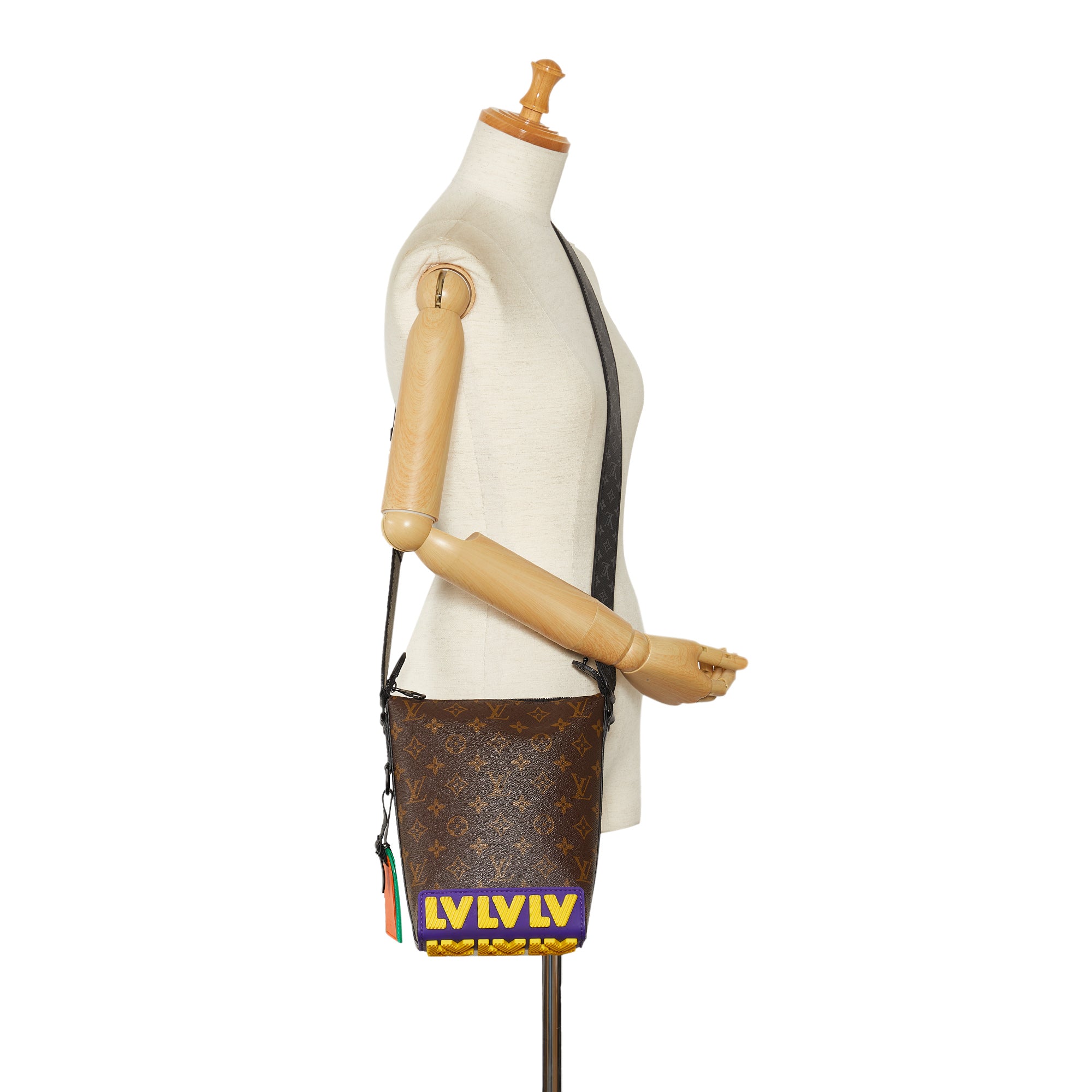 Louis Vuitton Monogram LV Rubber Cruiser - image 9