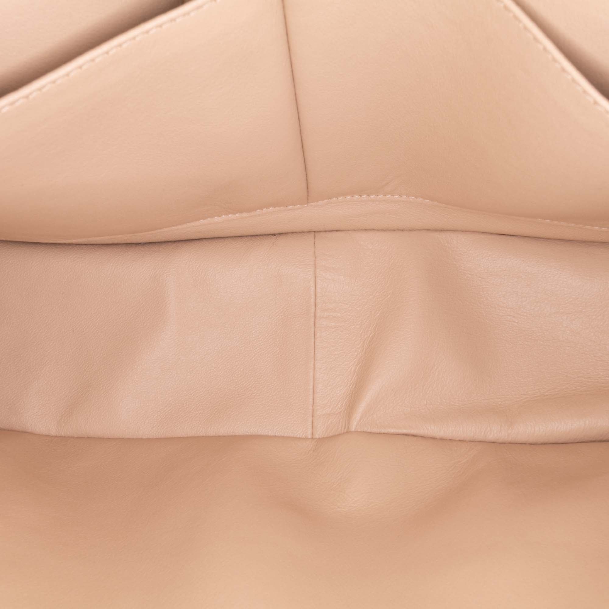 Chanel Jumbo Classic Lambskin Double Flap - image 4