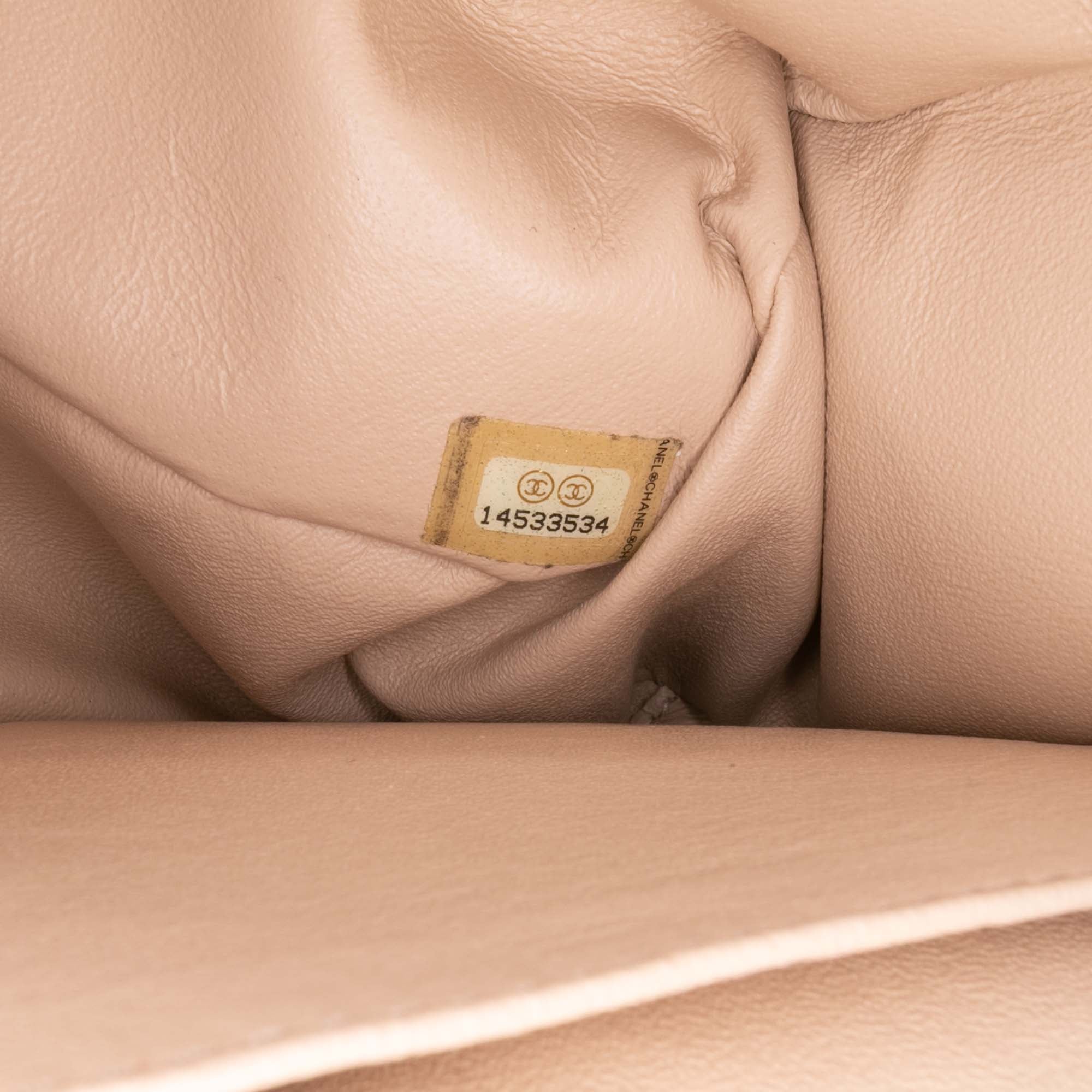 Chanel Jumbo Classic Lambskin Double Flap - image 6