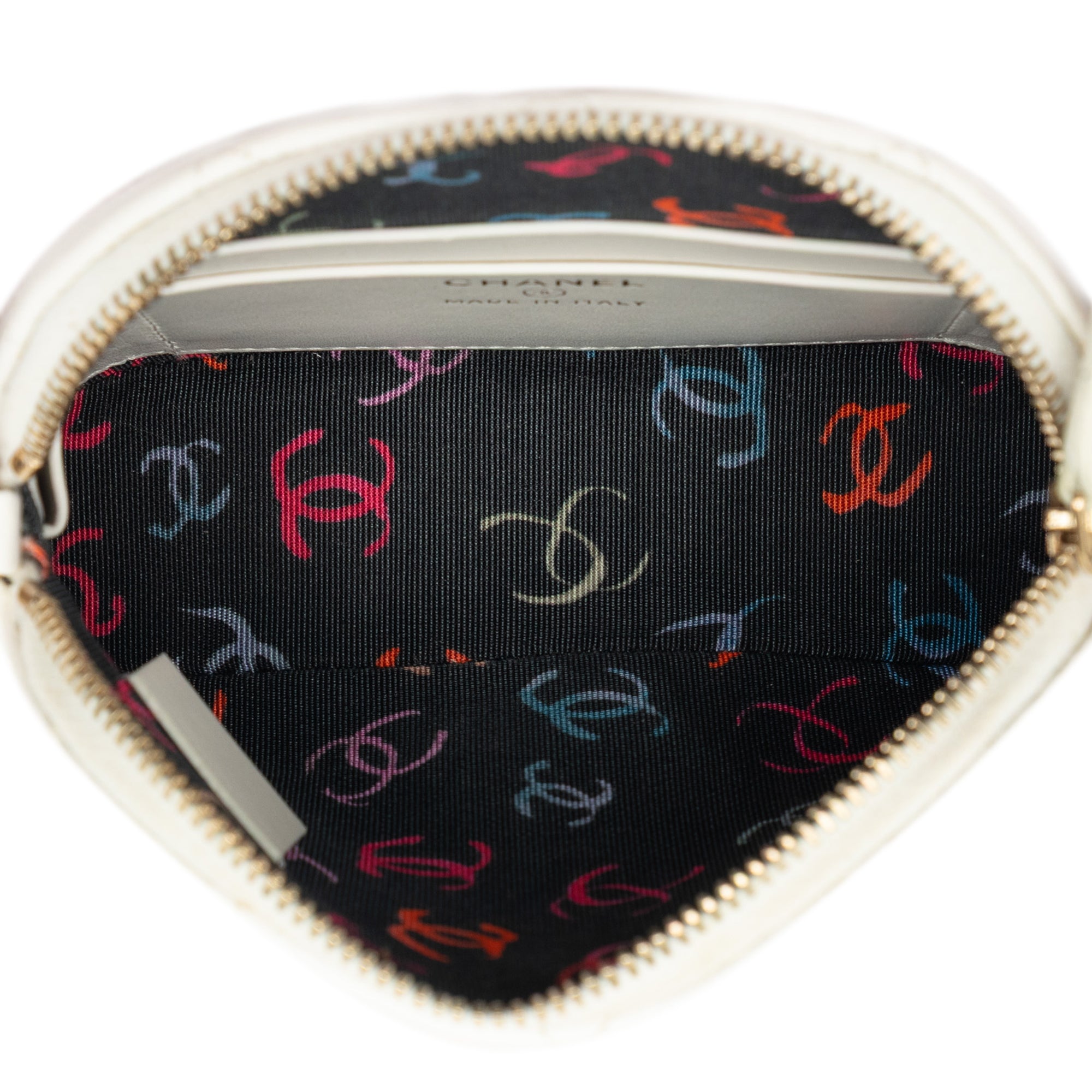 Chanel Mini CC Quilted Caviar Dome Clutch with Chain - image 4