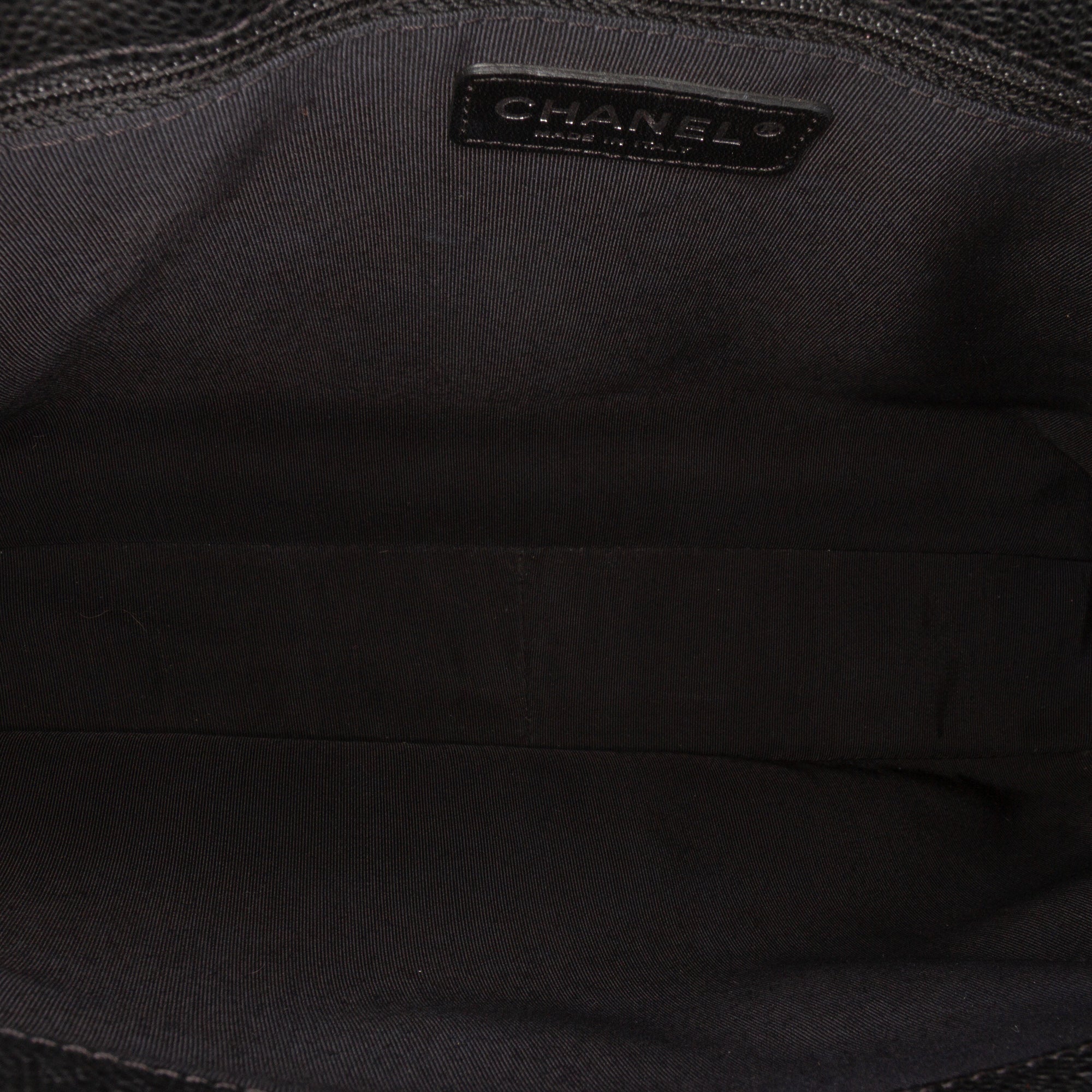 Chanel Caviar Grand Shopping Tote - image 4