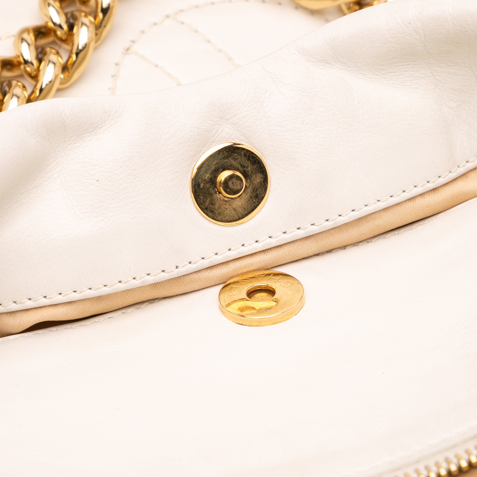 Chanel Calfskin Rodeo Drive Hobo - image 11