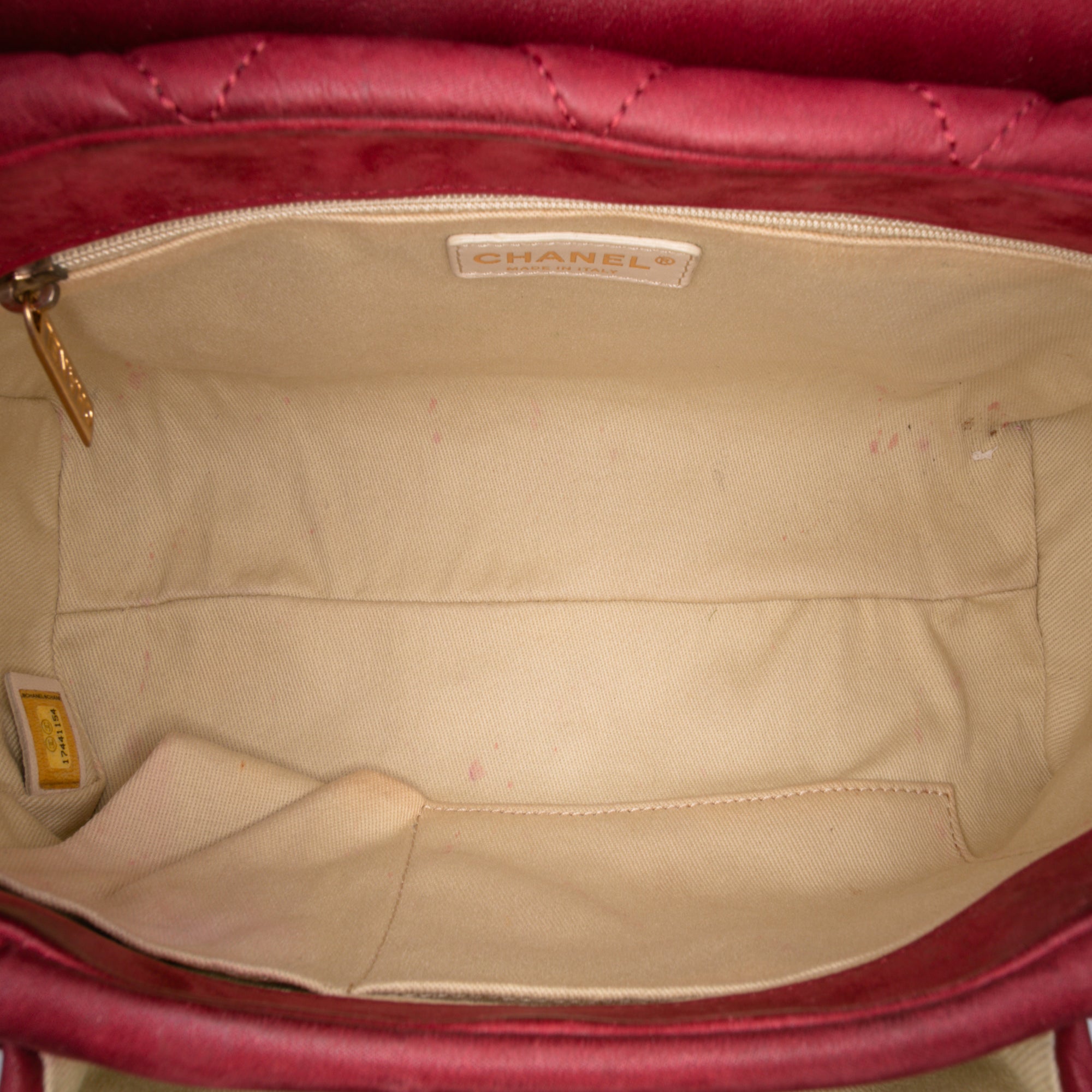 Chanel Large Aged Calfskin Chic Quilt Flap - image 4