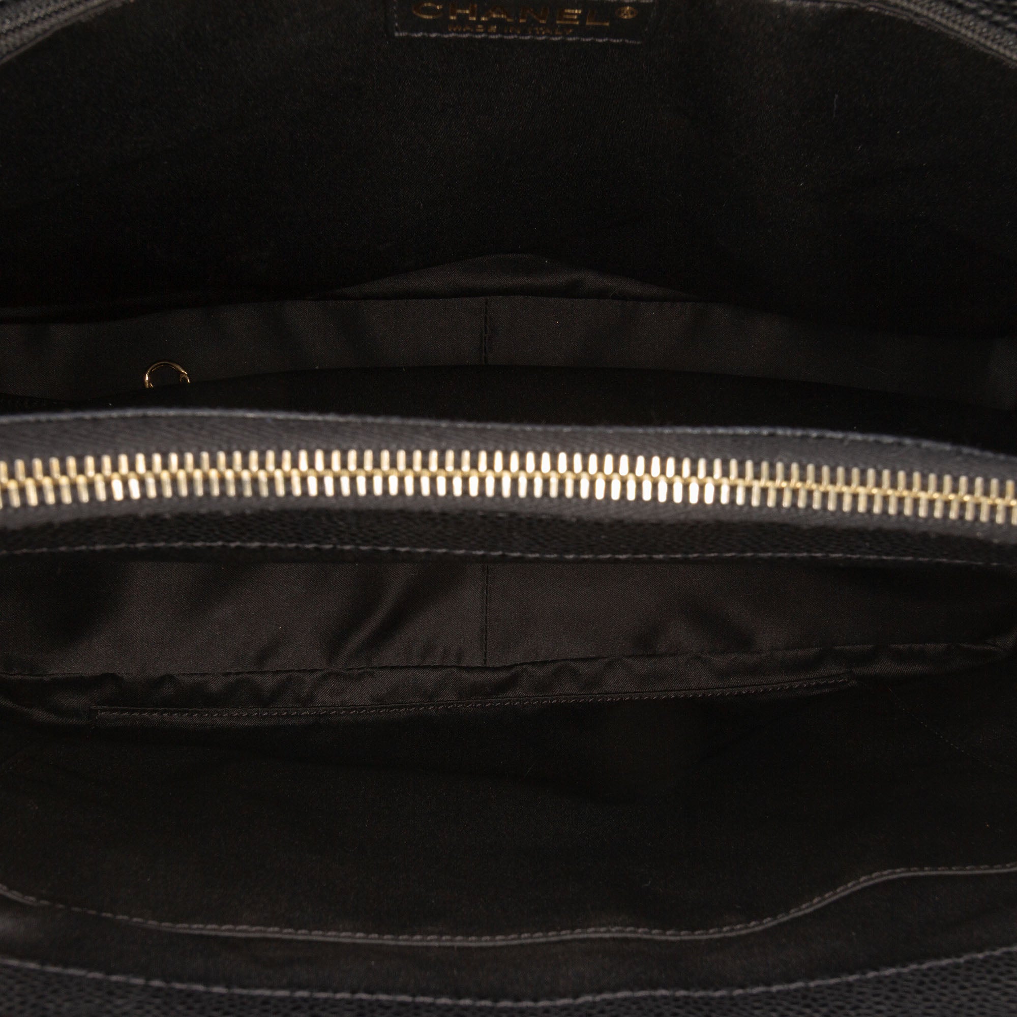 Chanel Caviar Grand Shopping Tote - image 4