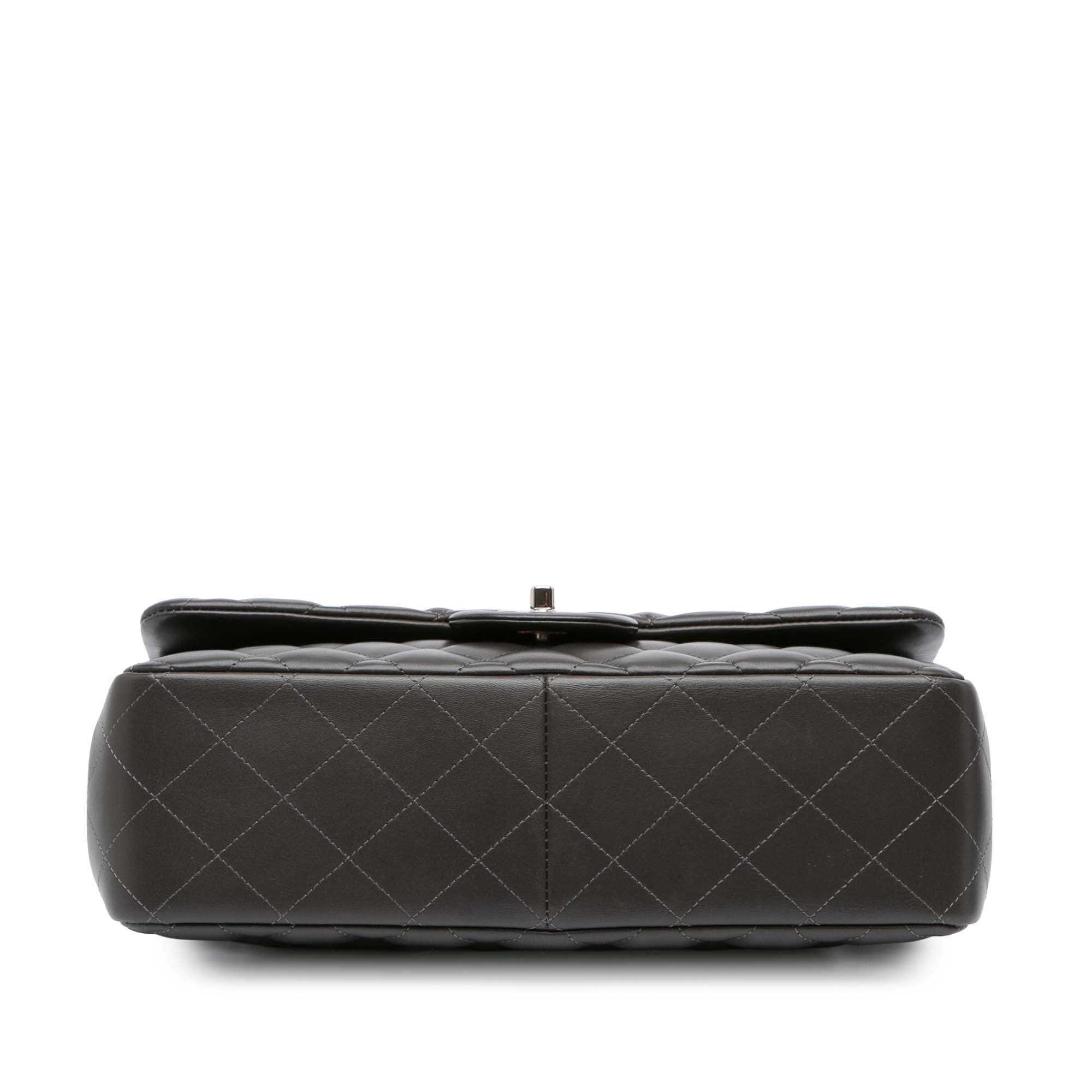Chanel Jumbo Classic Lambskin Double Flap - image 3