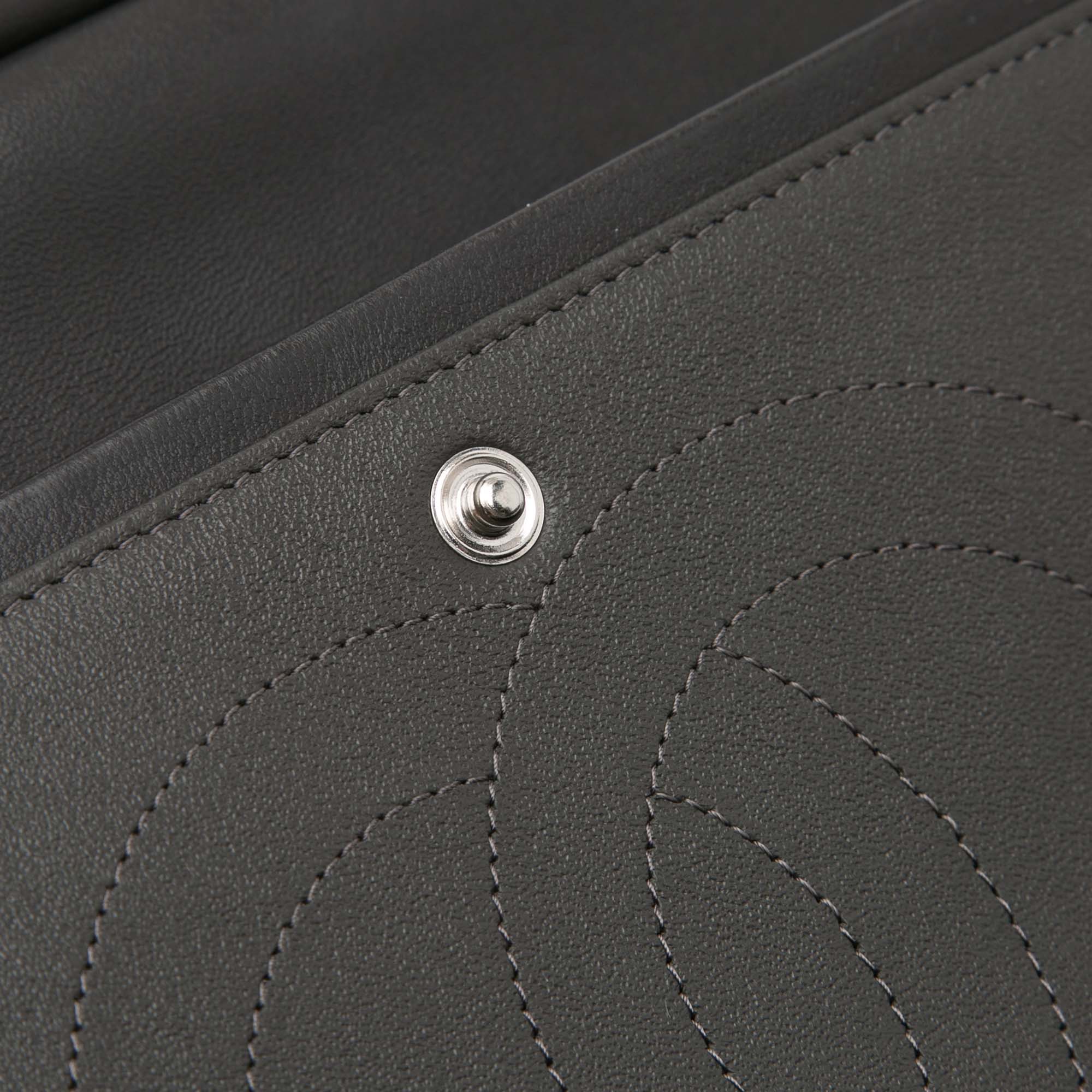 Chanel Jumbo Classic Lambskin Double Flap - image 7
